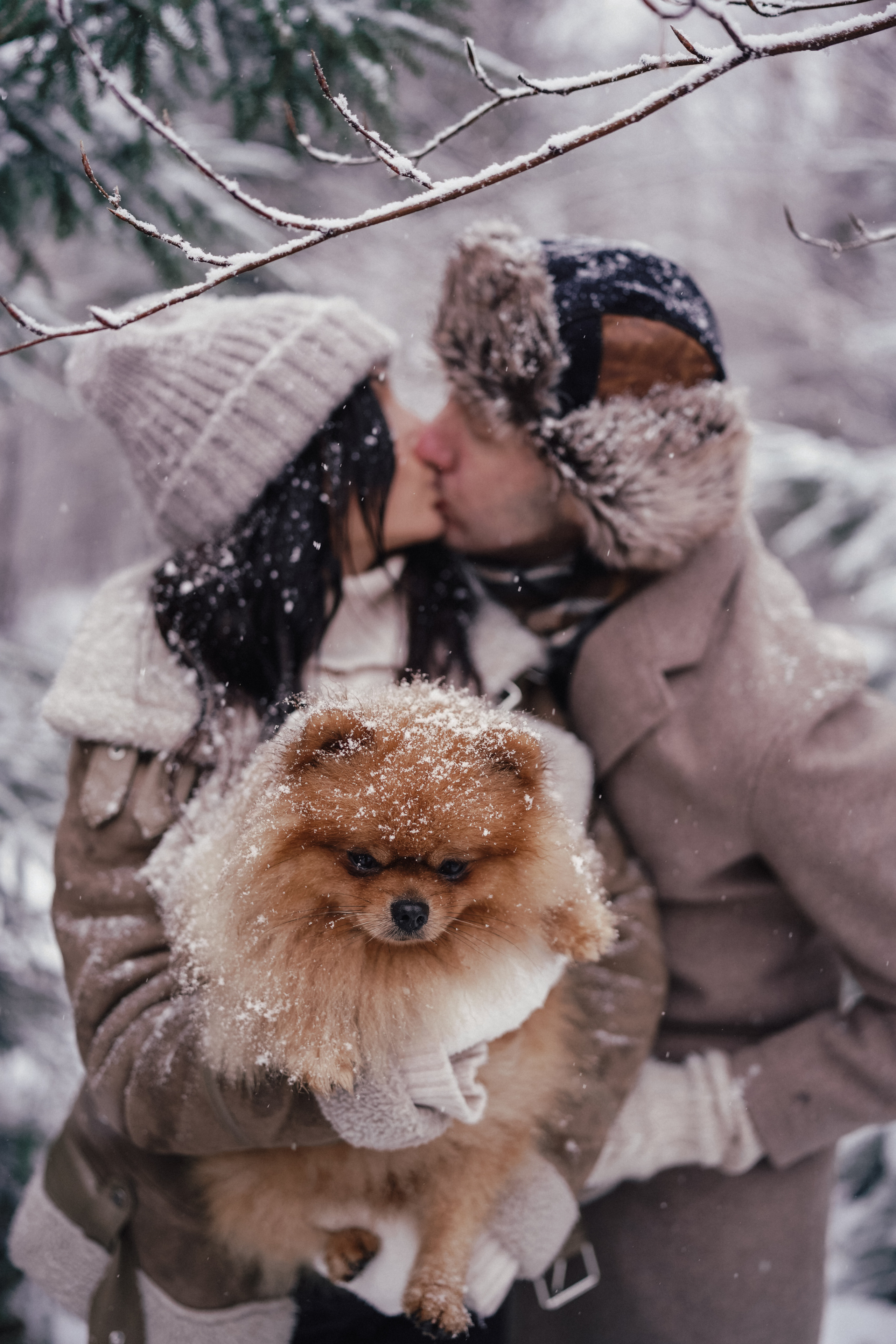 Katja, Egor und fluffiger Filyusha. Familien, Lifestyle und Portrait Fotografin in Trier, Luxembourg