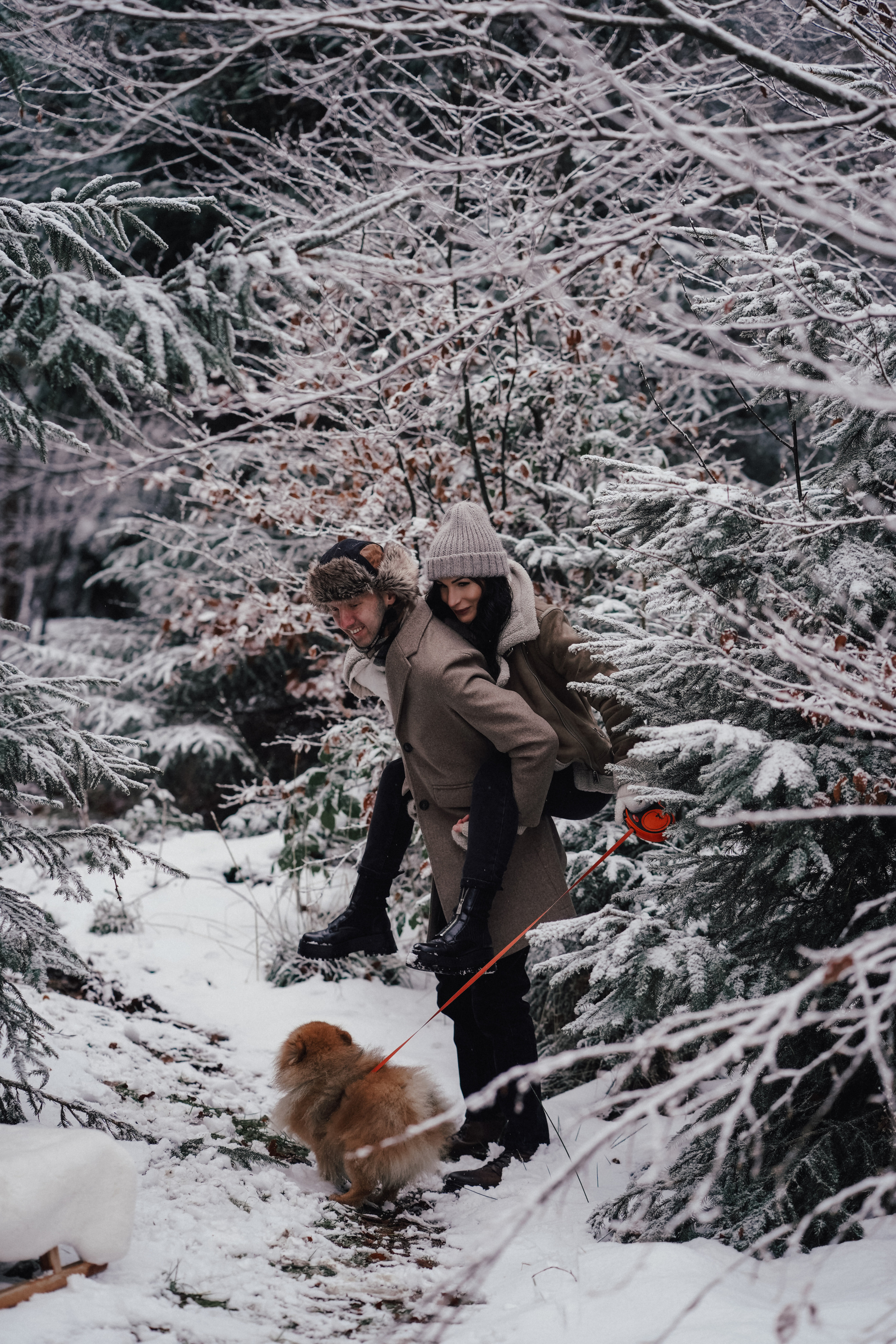 Katja, Egor und fluffiger Filyusha. Familien, Lifestyle und Portrait Fotografin in Trier, Luxembourg