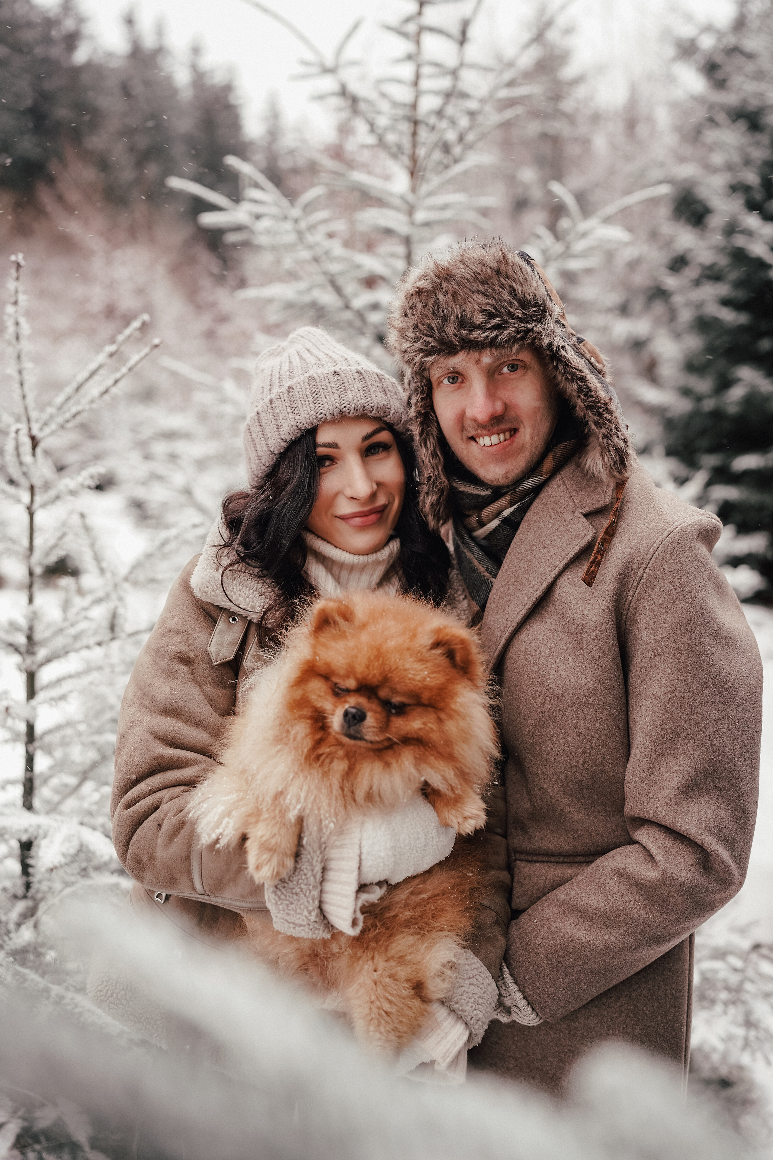 Katja, Egor und fluffiger Filyusha. Familien, Lifestyle und Portrait Fotografin in Trier, Luxembourg