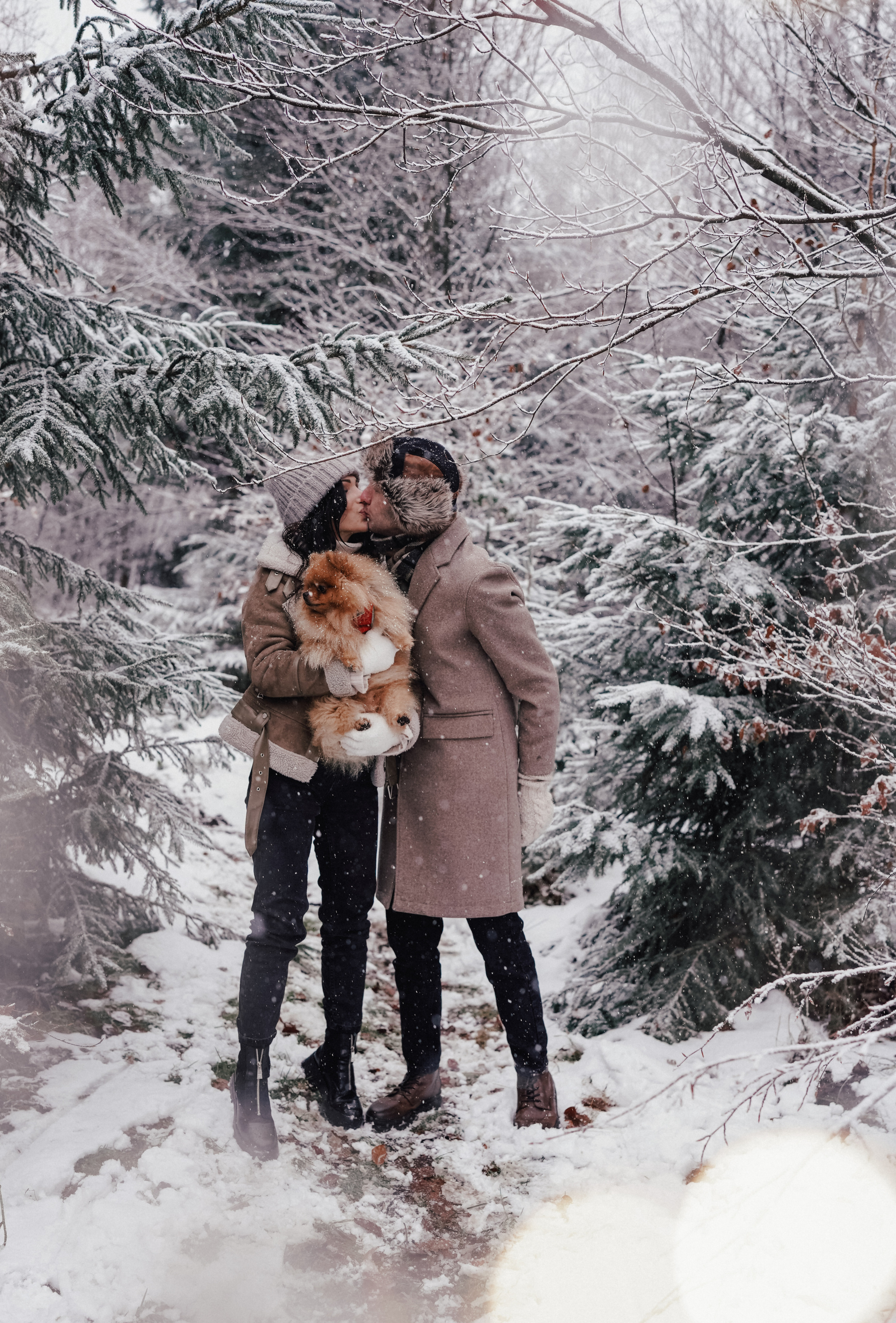Katja, Egor und fluffiger Filyusha. Familien, Lifestyle und Portrait Fotografin in Trier, Luxembourg