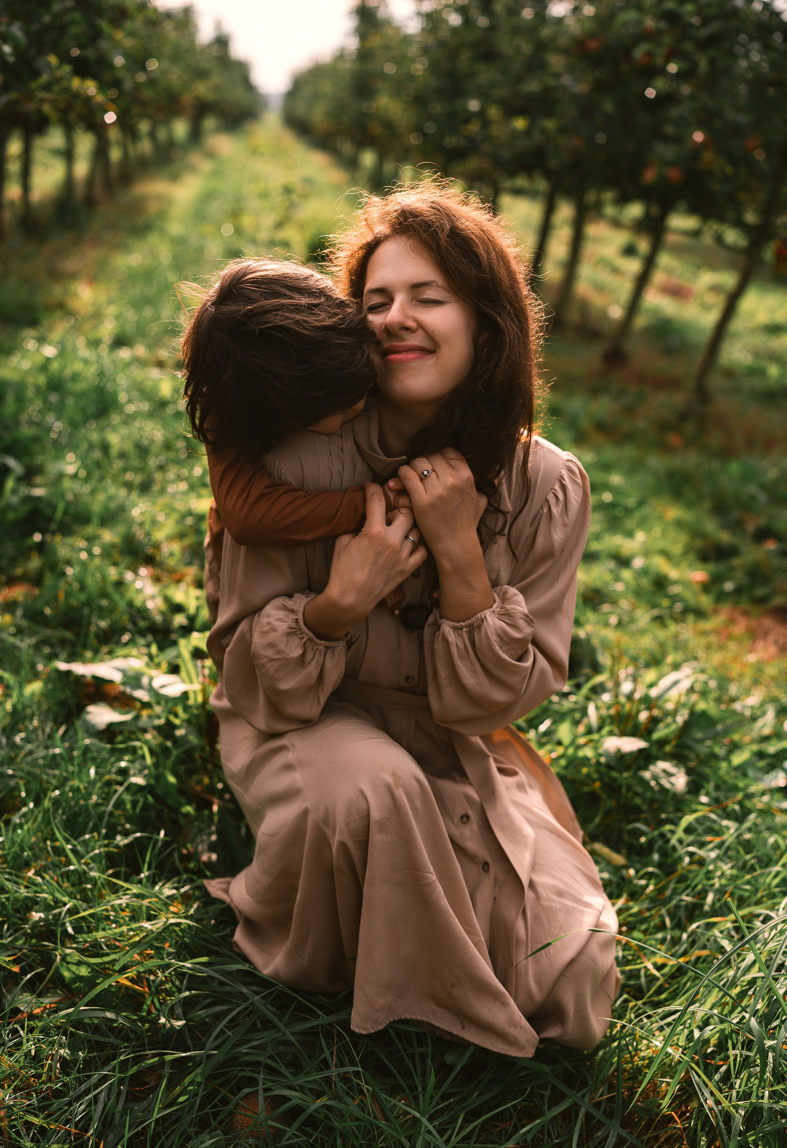 Apfel Garten. Familien, Lifestyle und Portrait Fotografin in Trier, Luxembourg