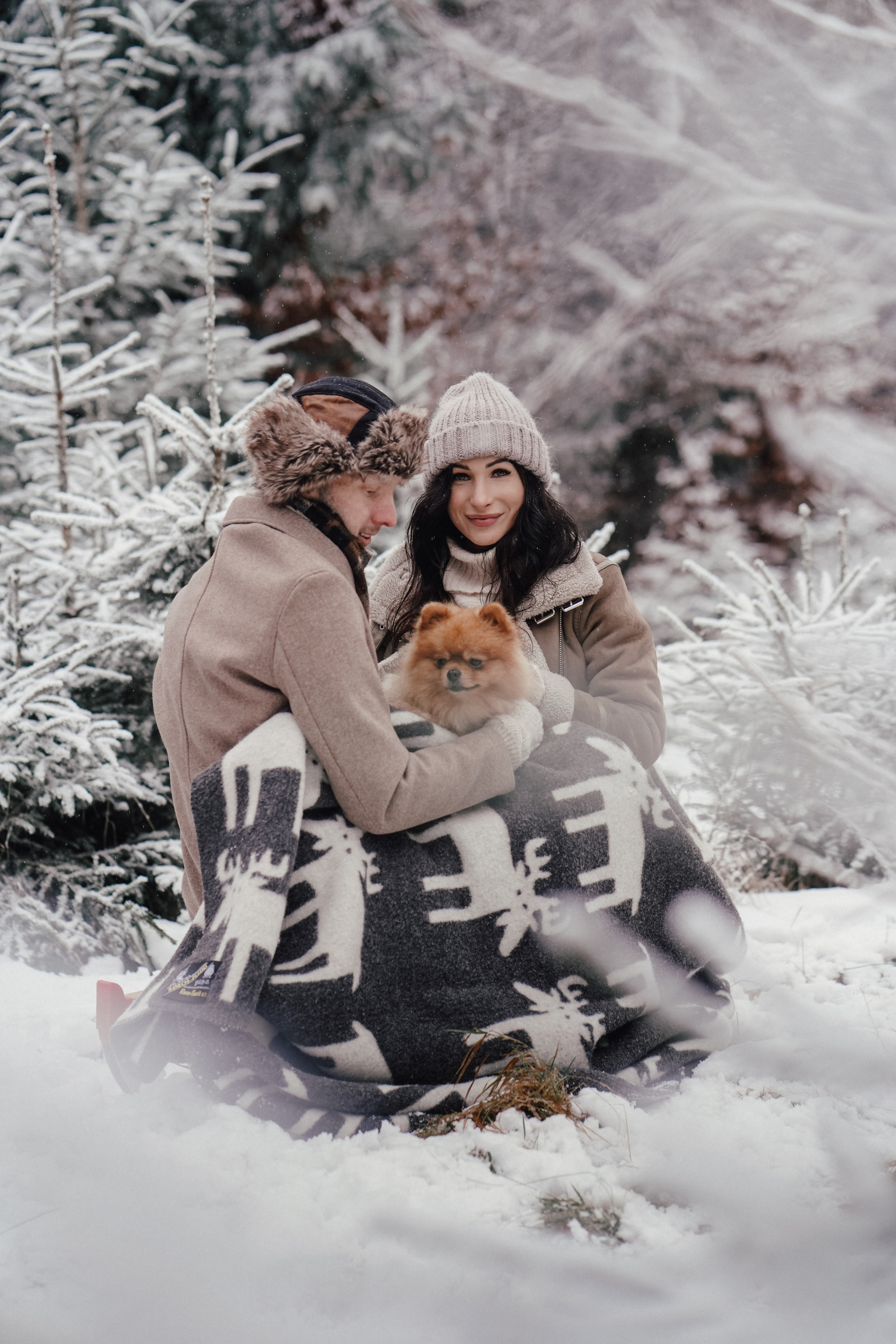 Katja, Egor und fluffiger Filyusha. Familien, Lifestyle und Portrait Fotografin in Trier, Luxembourg