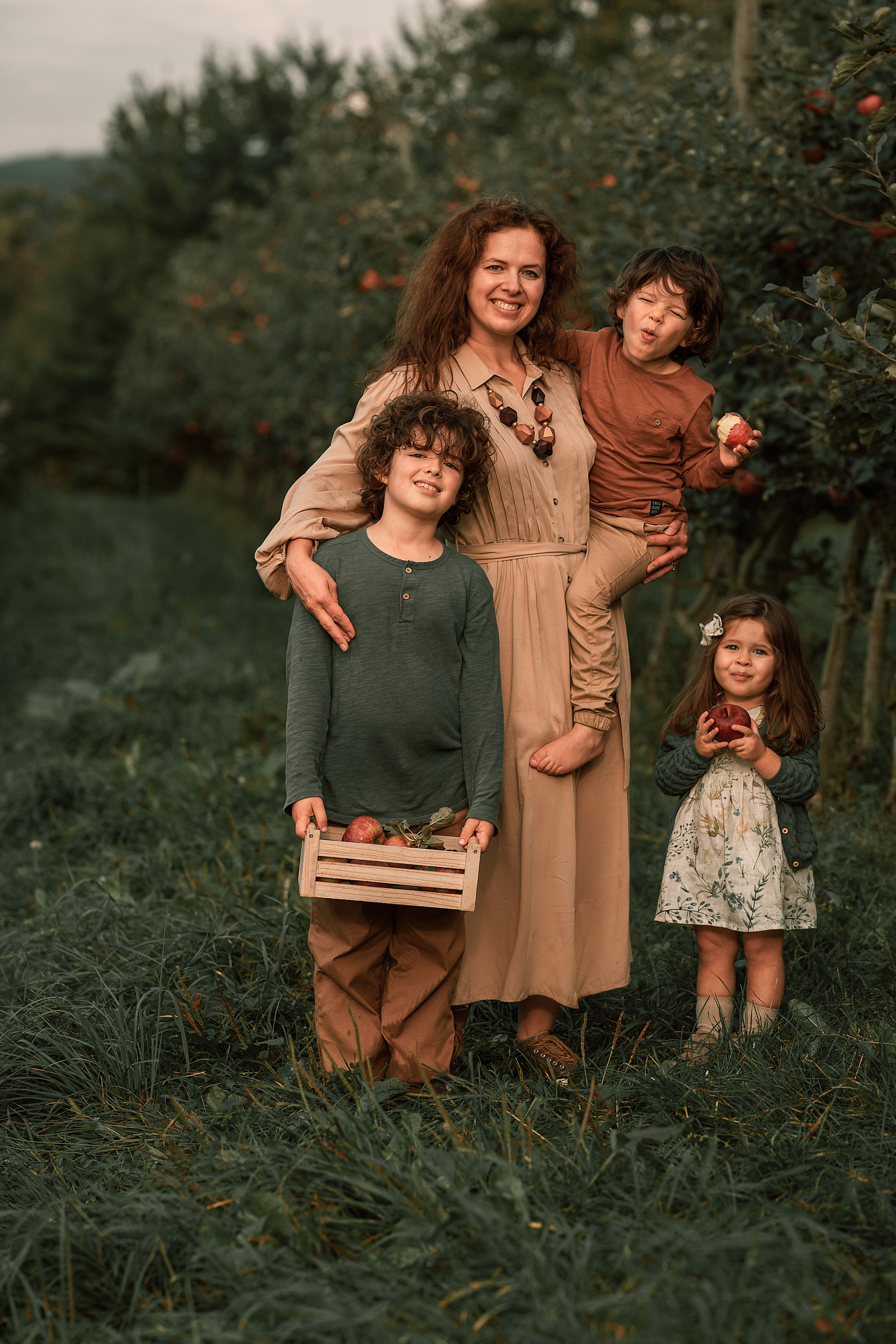Apfel Garten. Familien, Lifestyle und Portrait Fotografin in Trier, Luxembourg