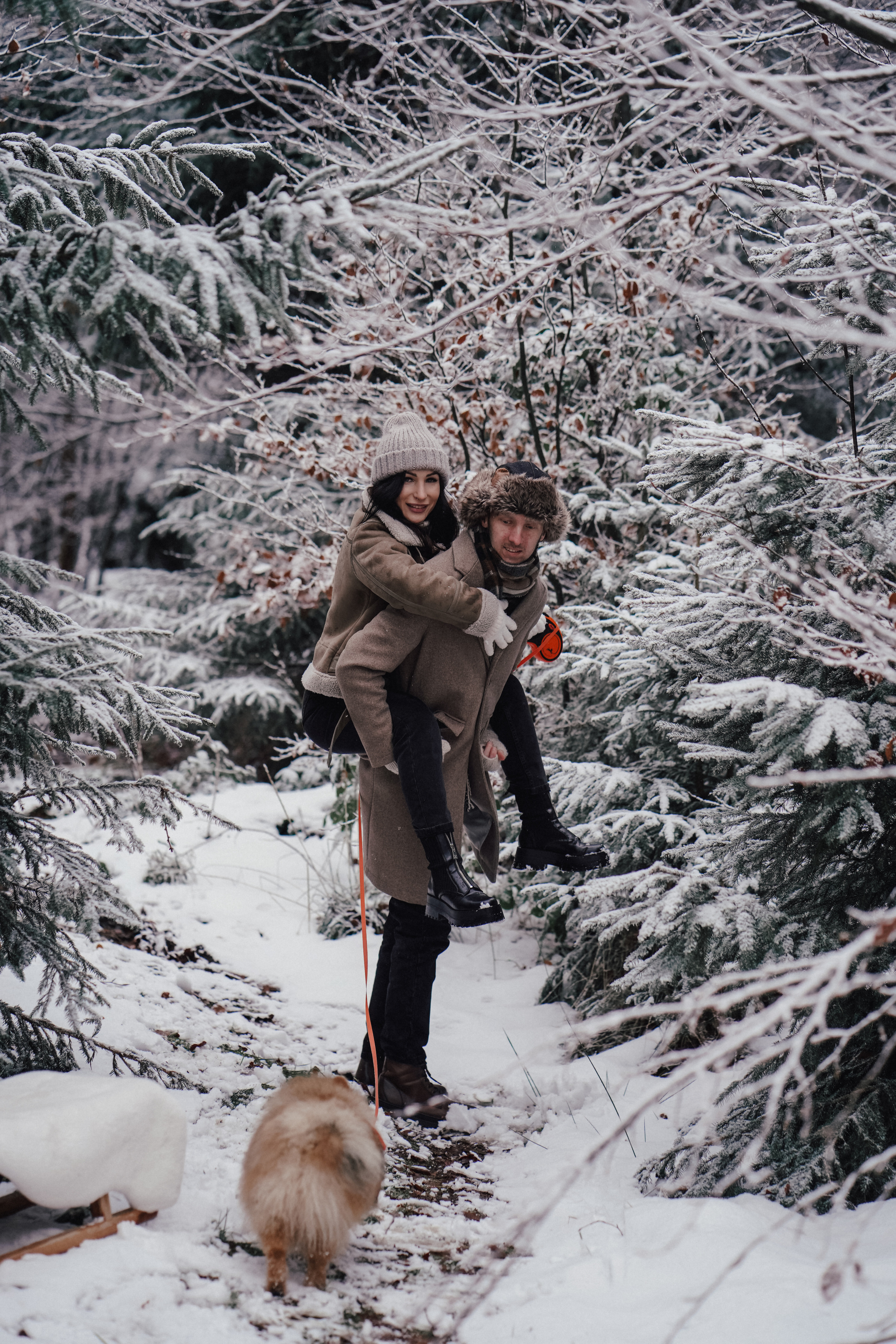 Katja, Egor und fluffiger Filyusha. Familien, Lifestyle und Portrait Fotografin in Trier, Luxembourg