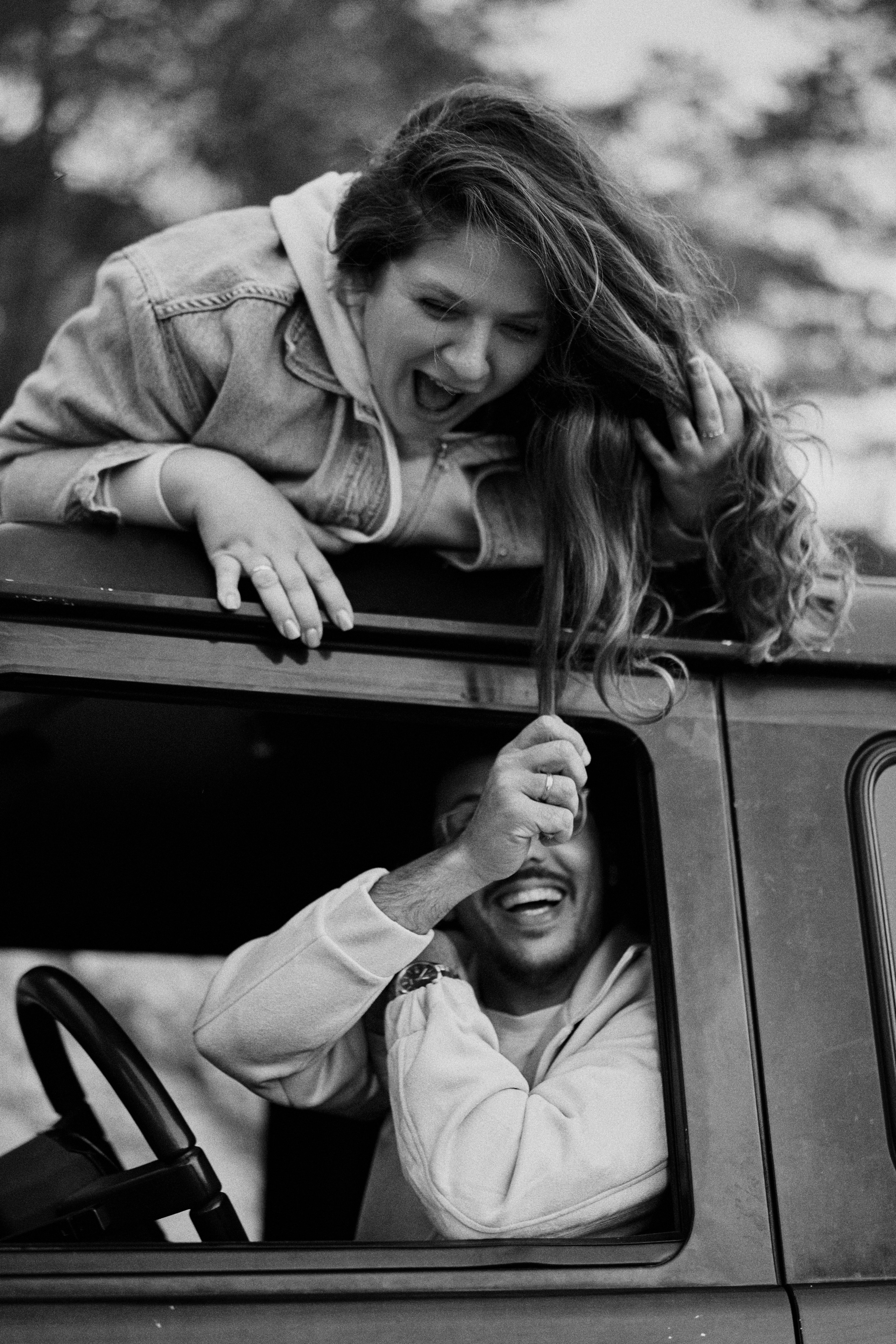 Луис и Лена. Машина. Фотограф в Барселоне Жанна Захарченко