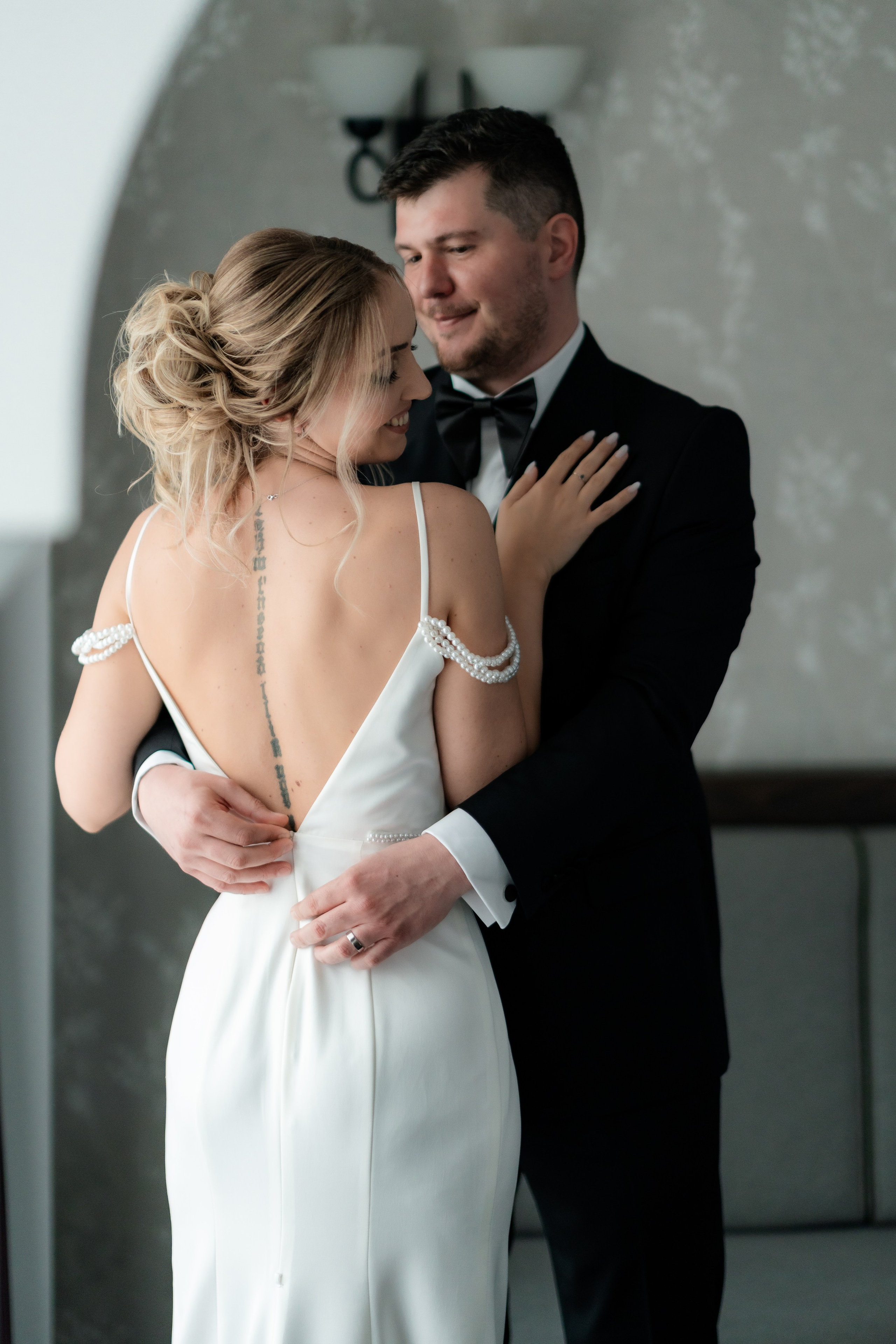 Madisson & Alex. Destination Wedding Photographer Alex Pasarelu