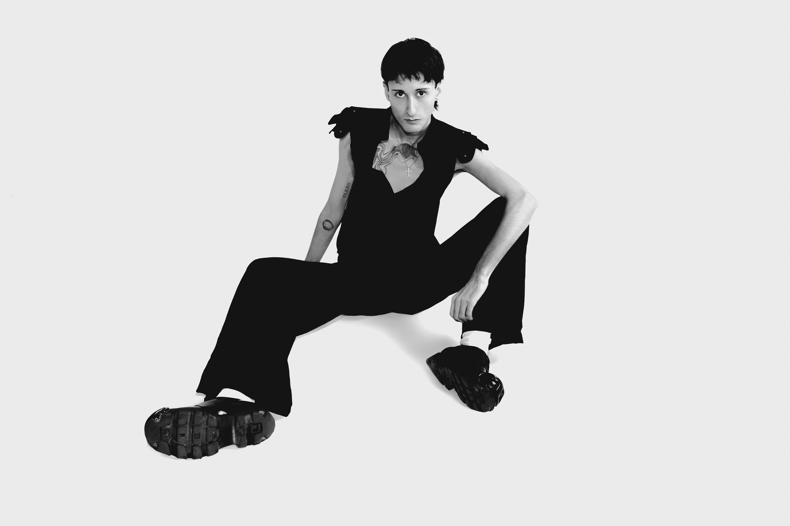 Studio (mark). Asmikiam