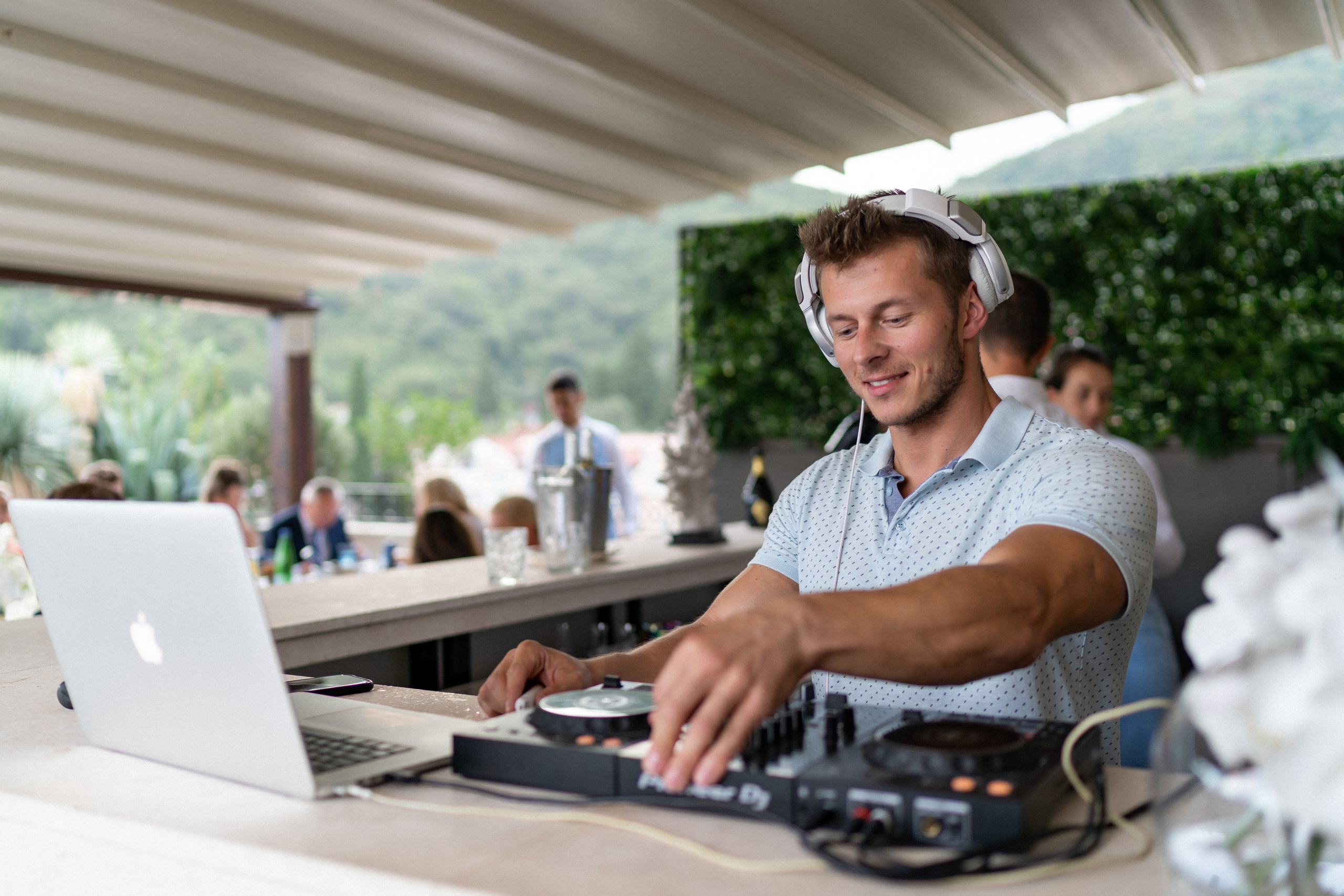 Свадьба в Черногории — Отель Caza Del Mare и фейерверк у моря