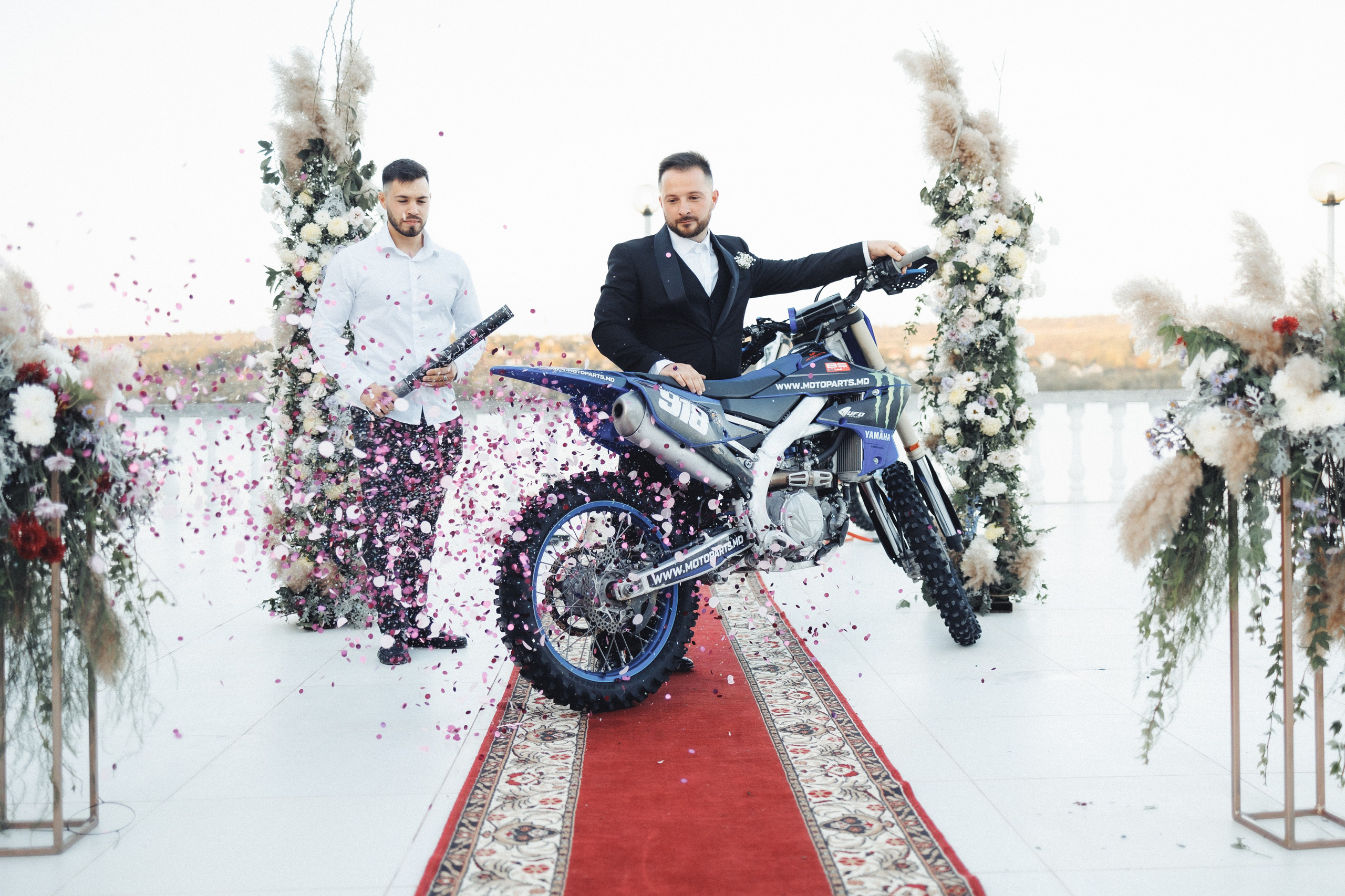 X & S. Fotograful evenimentului tău