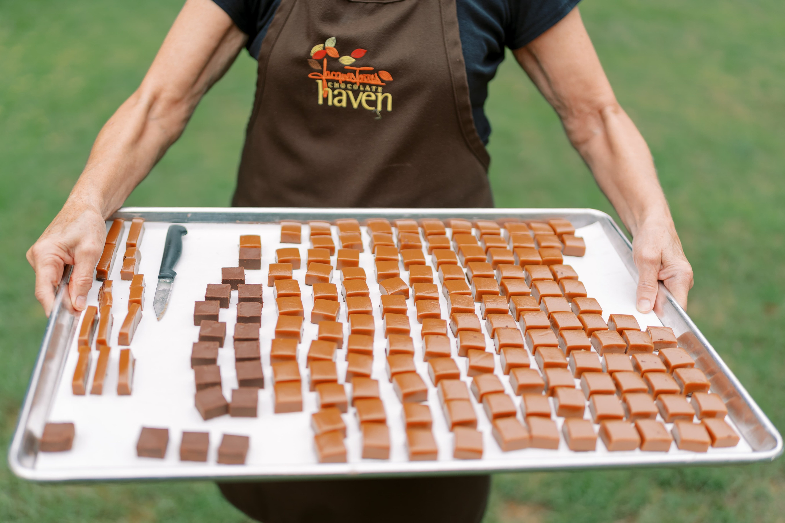 Event: Chocolate-Making Workshop. EVAN ARISTOV WEDDING PHOTOGRAPHY — Seattle Wedding Photographer