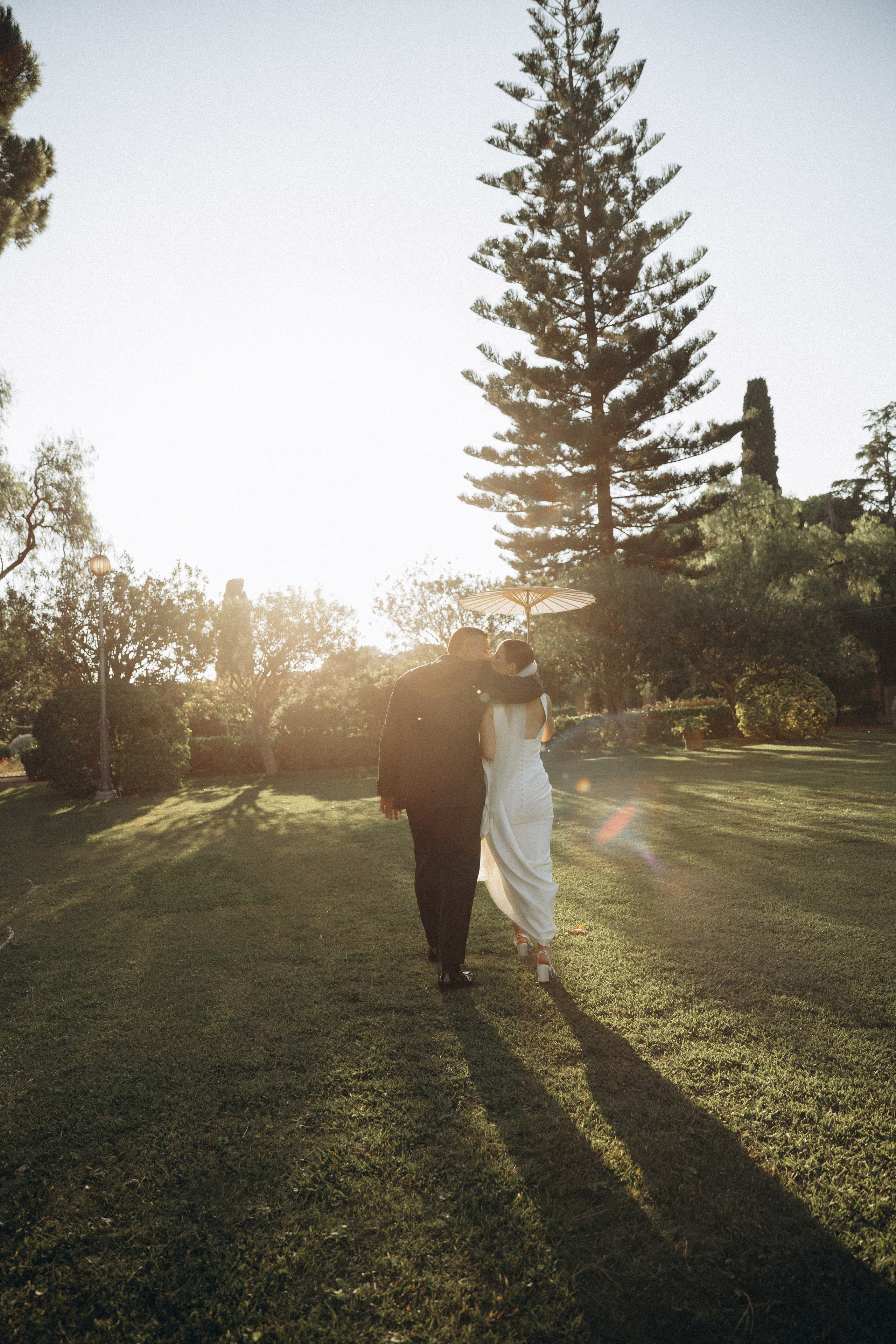Hollis & Enrique. Villa Blanca. Paola wedding photographer / videographer in Barcelona