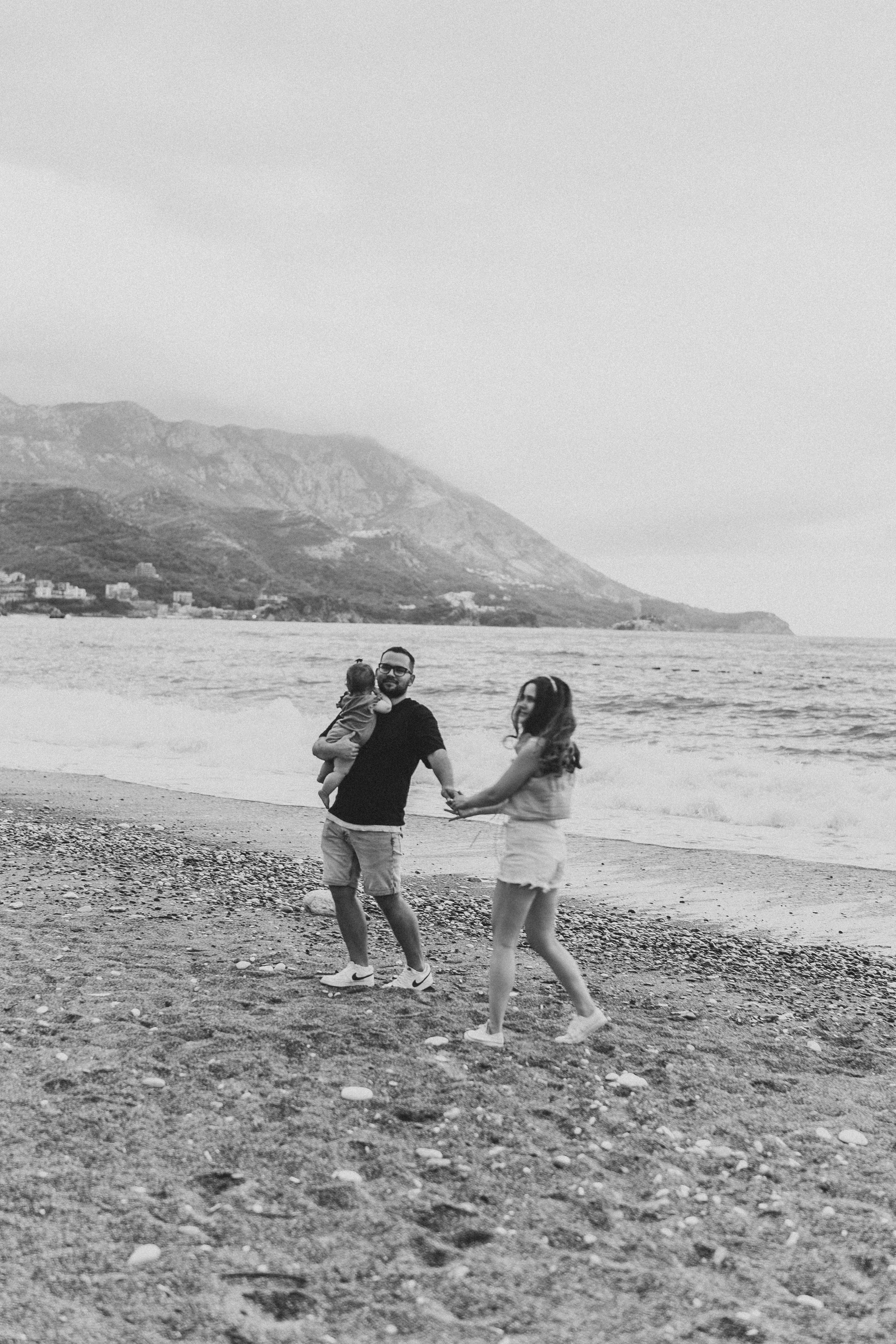 Саша, Ваня, Варя. Family photographer in Oviedo — Yana Razina