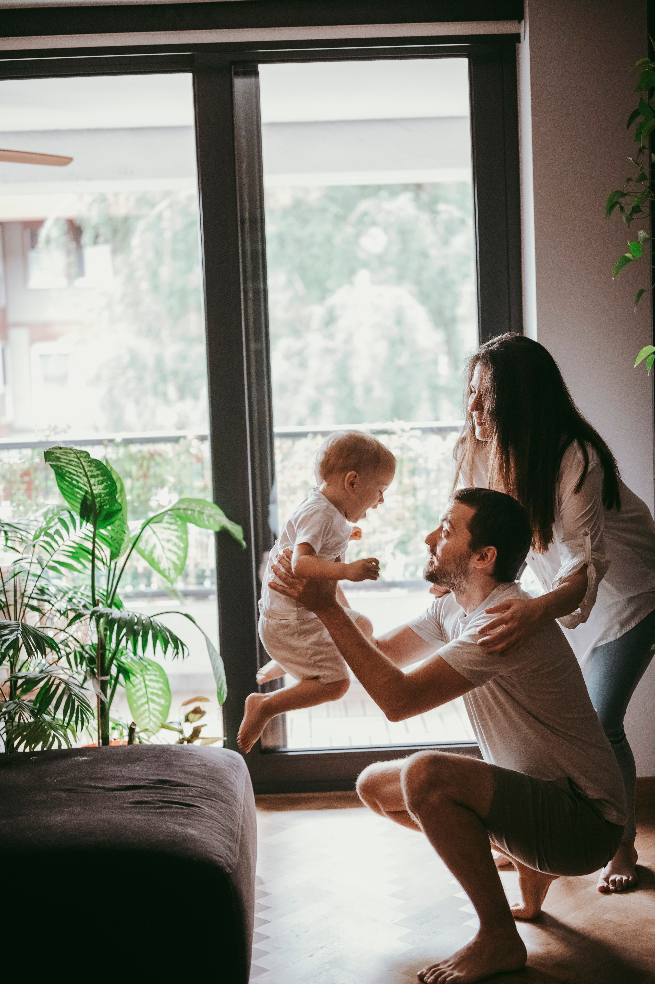 Sonja, Nikola, Lazar i Luka / porodicno fotografisanje kod kuce. Deciji i porodicni fotograf u Beogradu Oksana Skendzic