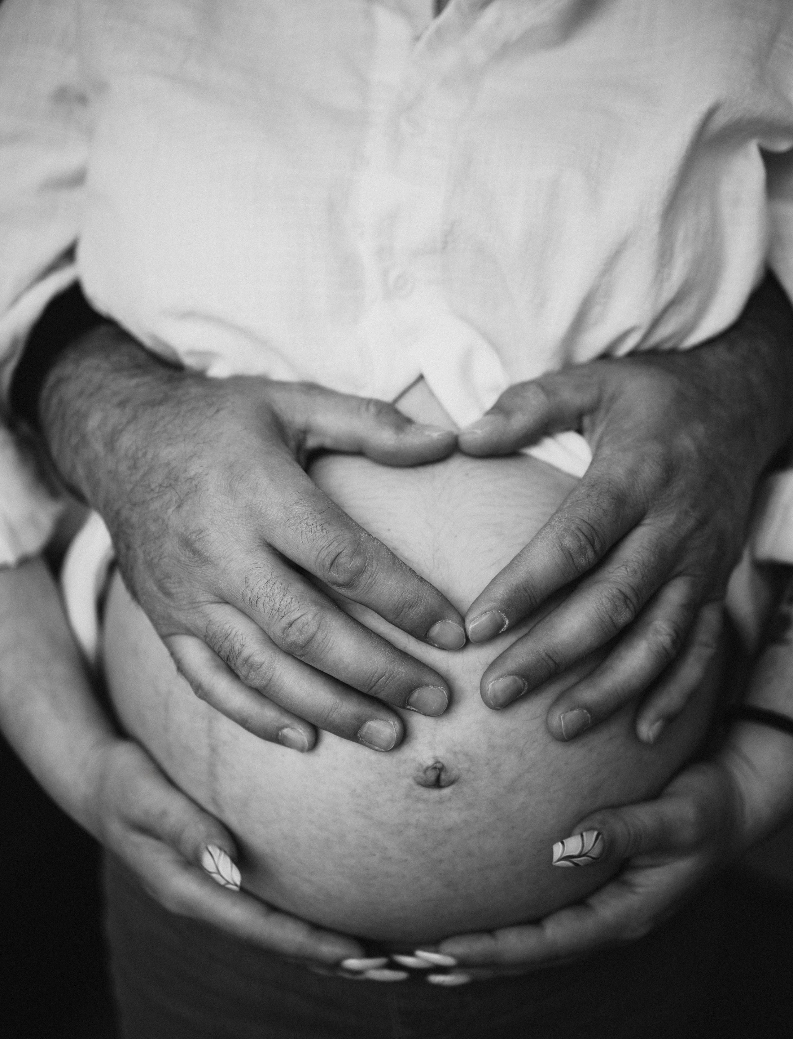 Ședințe foto pentru gravide. Fotograf de familie în Oradea Katsiaryna Ciortan