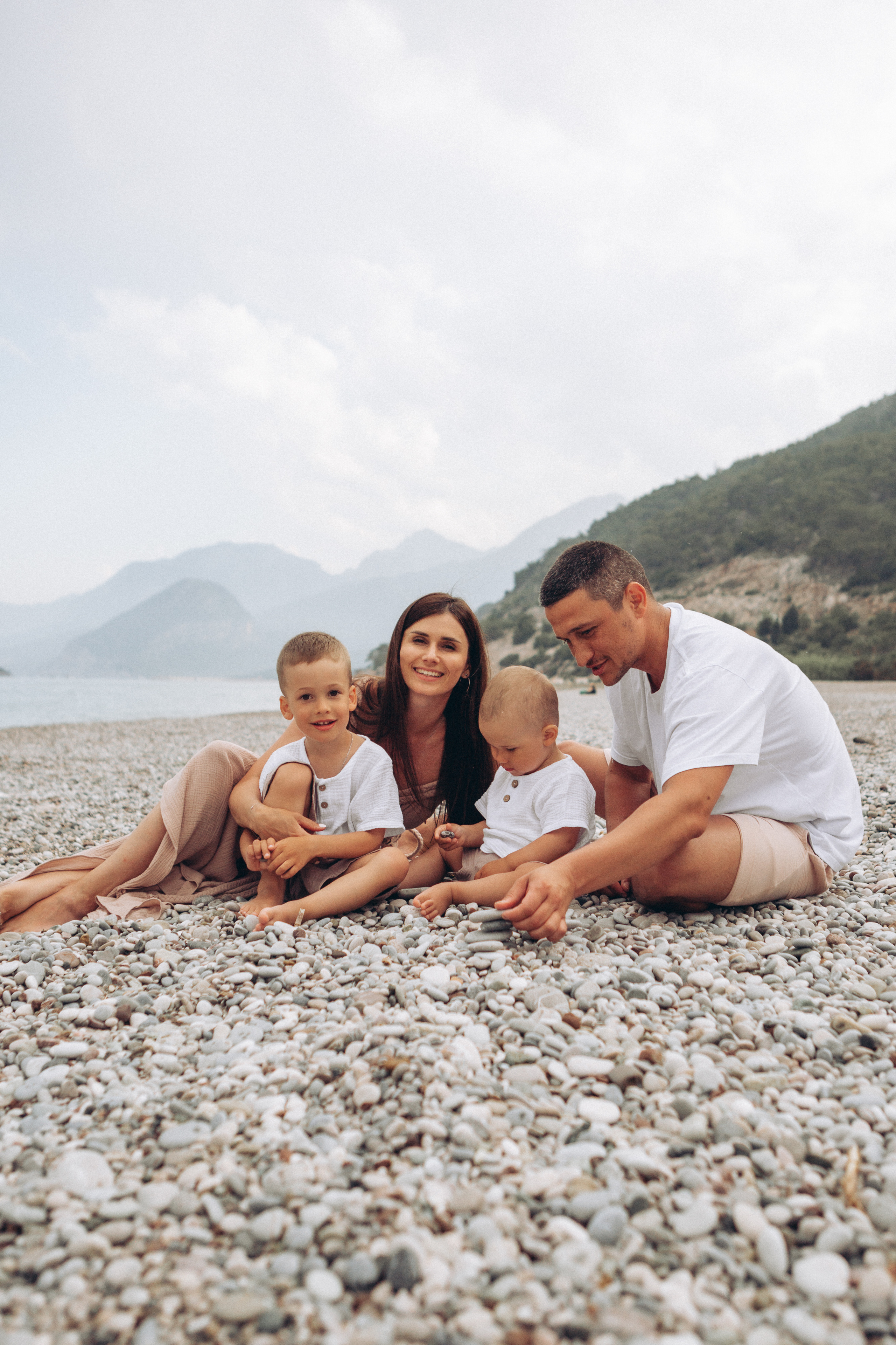 Семейная фотосессия на море. Фотограф в Анталии, Кемере и Белеке