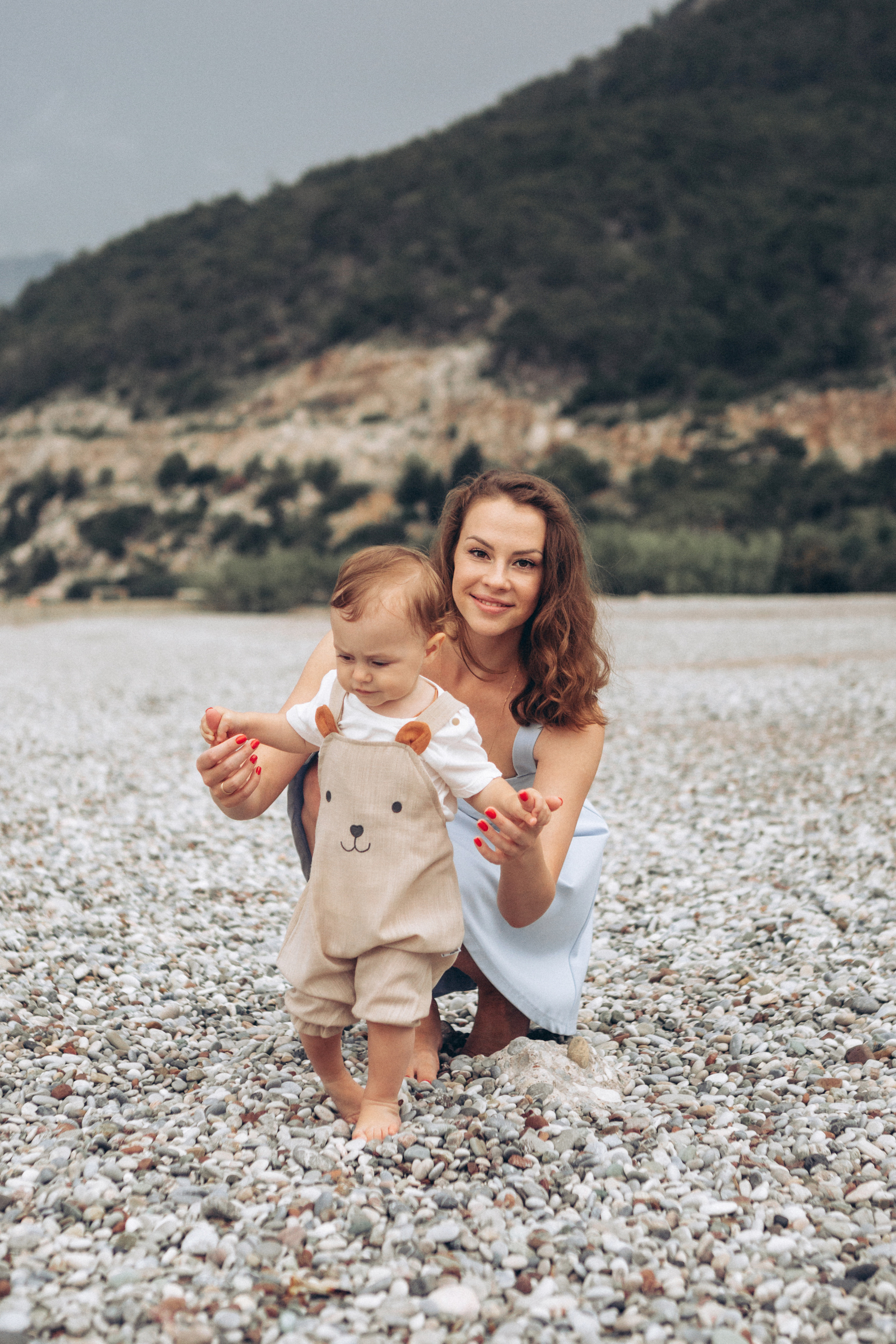 Семейная фотосессия с маленьким ребенком. Фотограф в Анталии, Кемере и Белеке