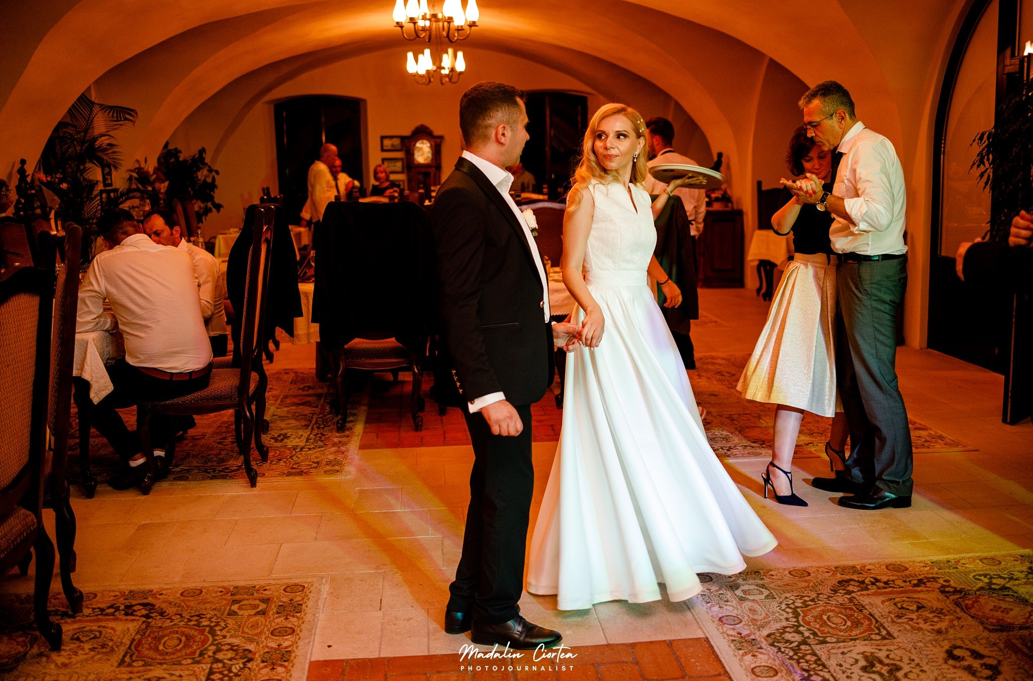 Nuntă Sabina și Dan | Hotel Medieval Alba Iulia. Mădălin Ciortea - fotograf de nuntă și de familie | Dream Art Events