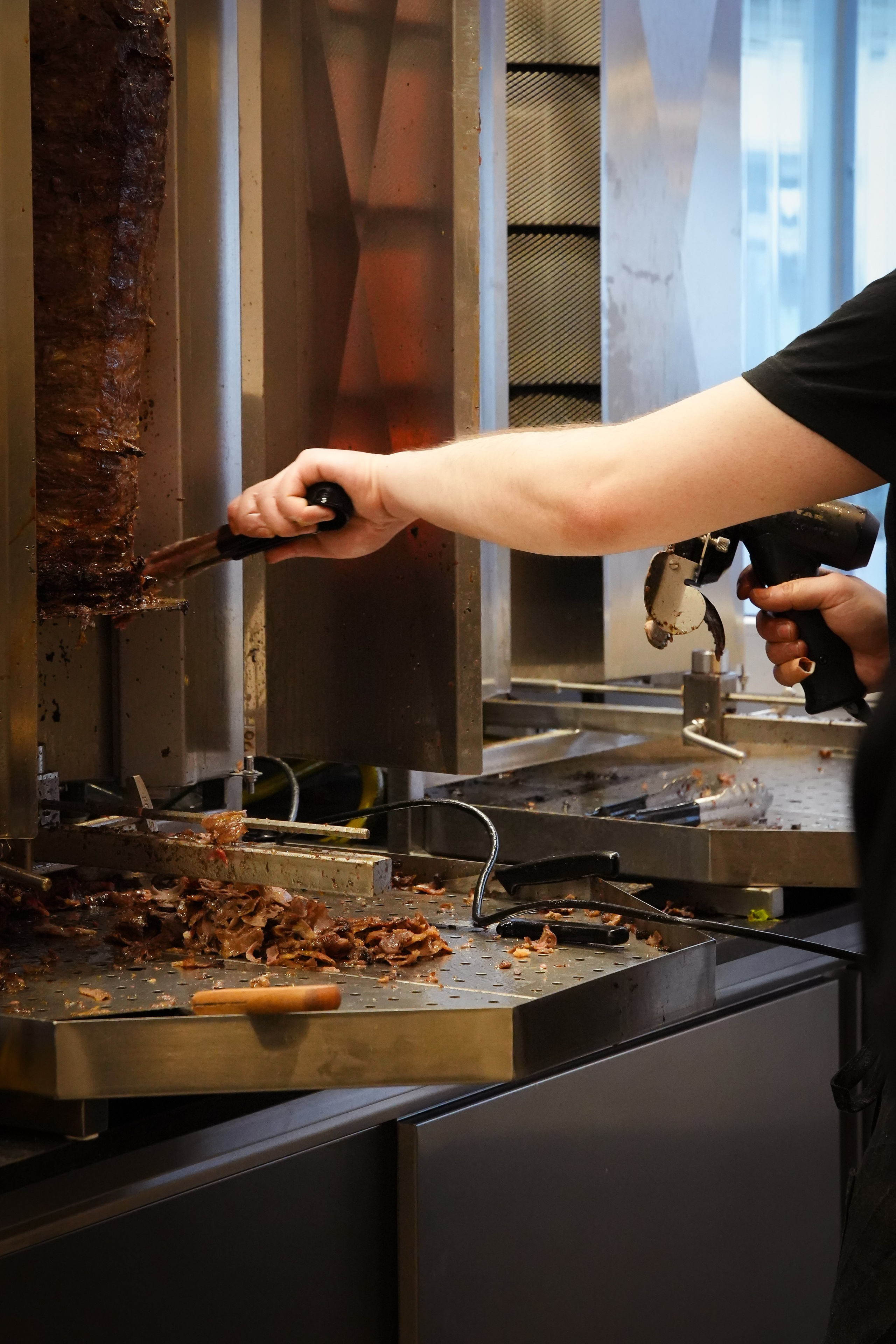 „Eröffnung-Dönerladen“. Fotografin Yuliia Turinina in Stuttgart