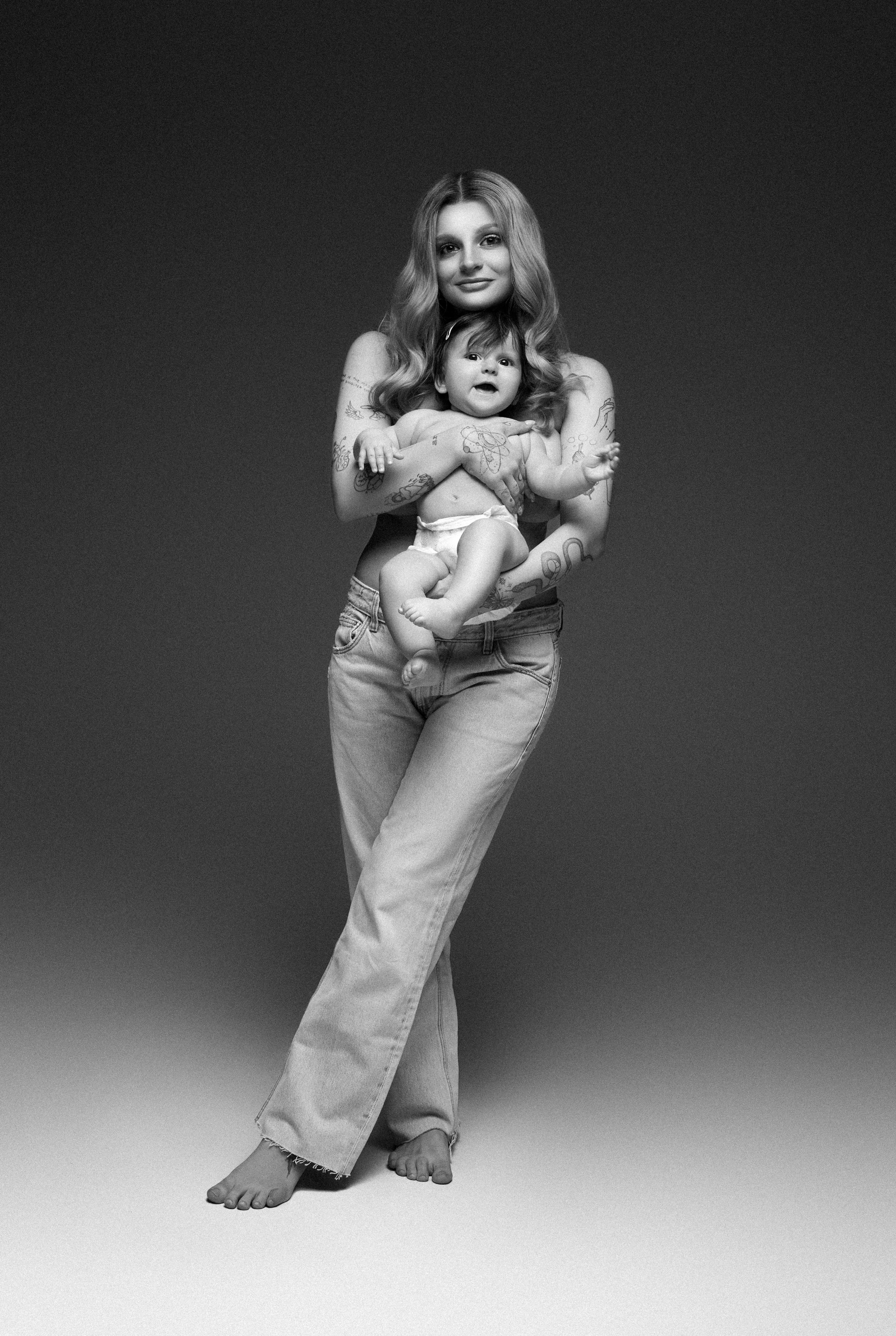 Vivien & Luna. Krása tehotenstva v objektíve — Maria Milosovic, tehotenská fotografka