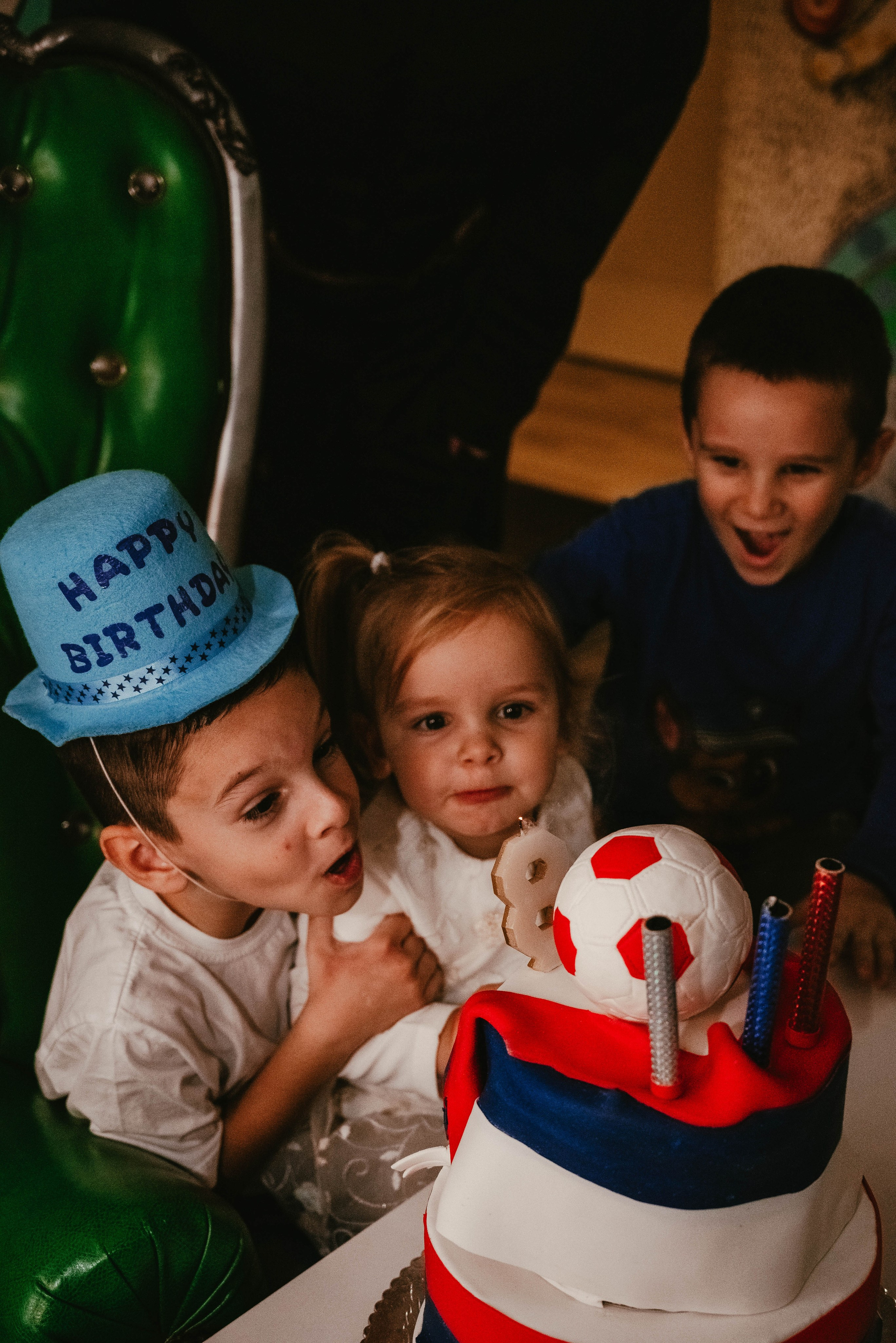 Lazar 8. rođendan. Dečiji i porodični fotograf