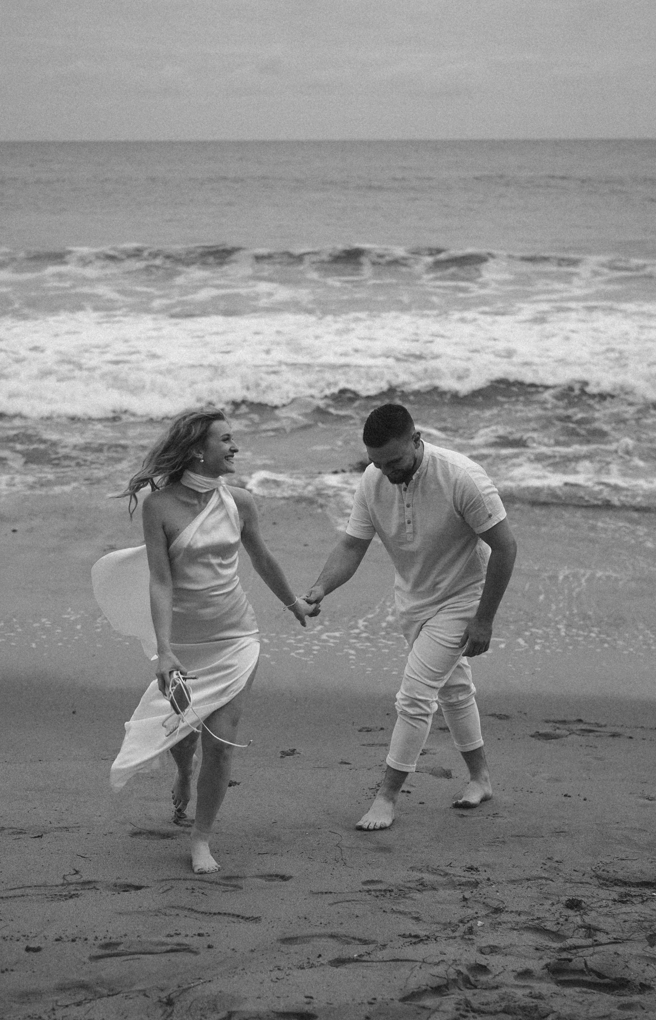 Love story photoshoot. Engagement photoshoot. Couple photoshoot. Malibu. Family photoshoot, Get away photoshoot in California. Beautiful love story photoshoot.