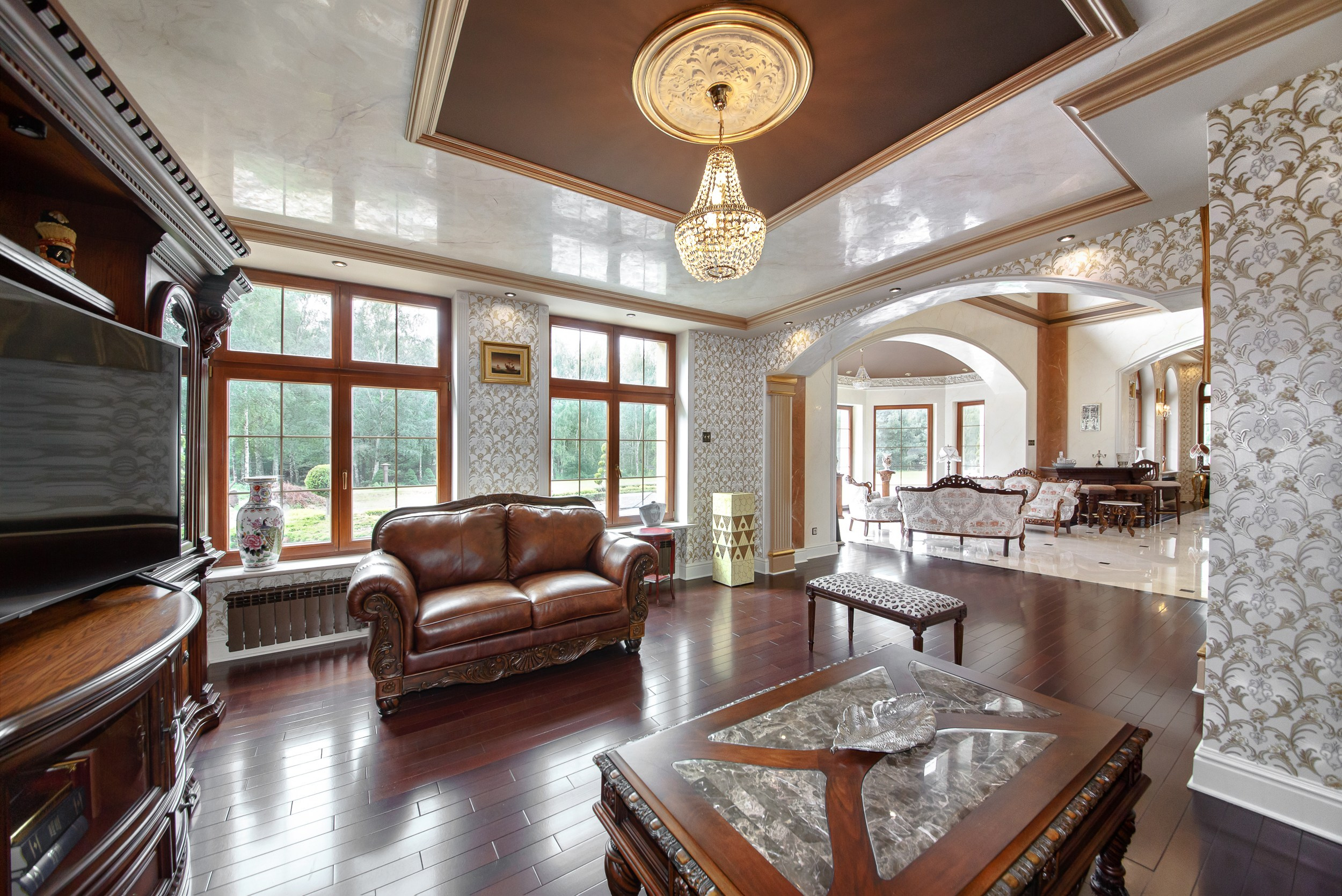 Fotografia nieruchomości, wnętrz, mieszkań, restauracji, biur i apartamentów. Wedding and portrait photographer in Poland Vitali Frozen