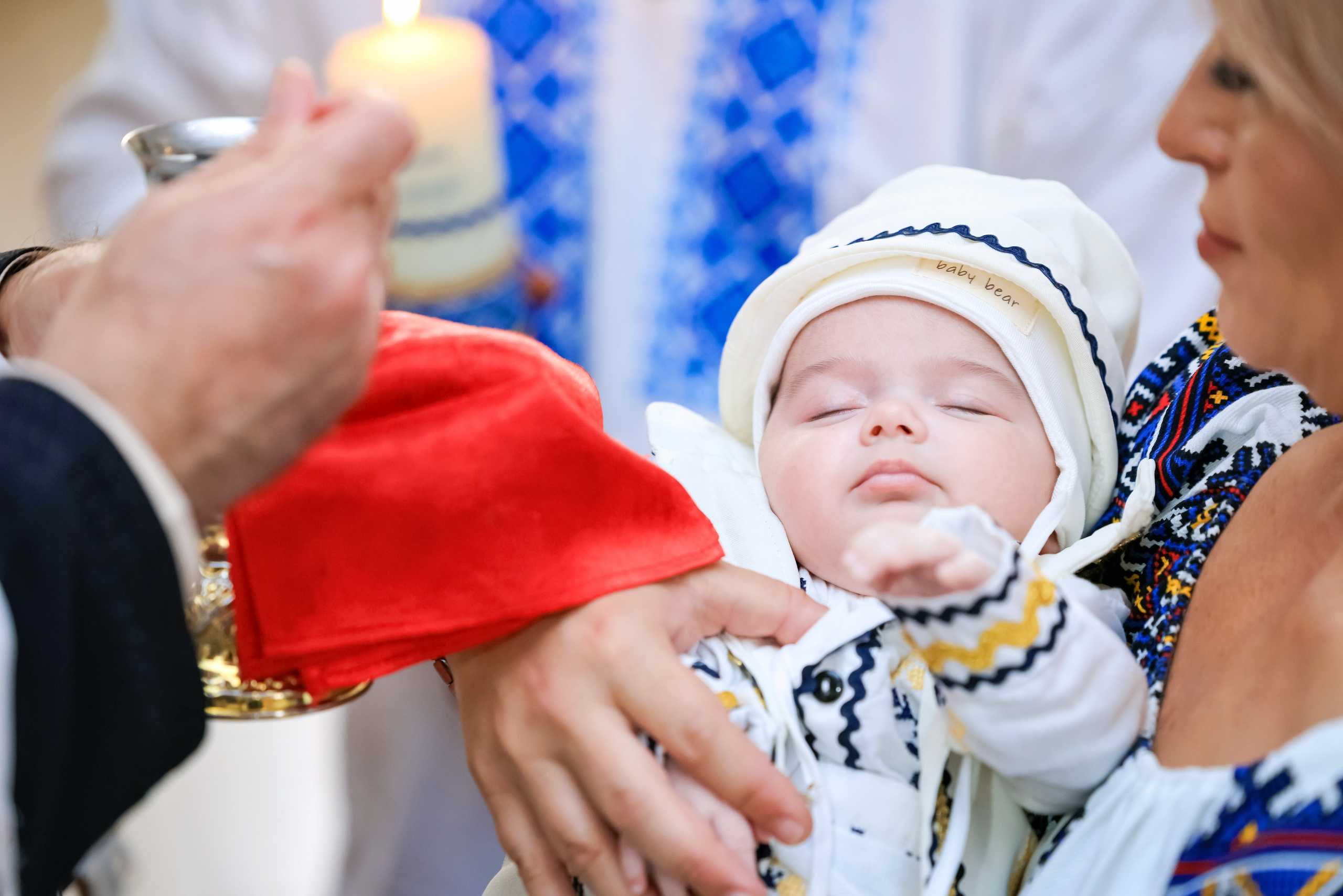 Andrei Sebastian. Moments By Gub