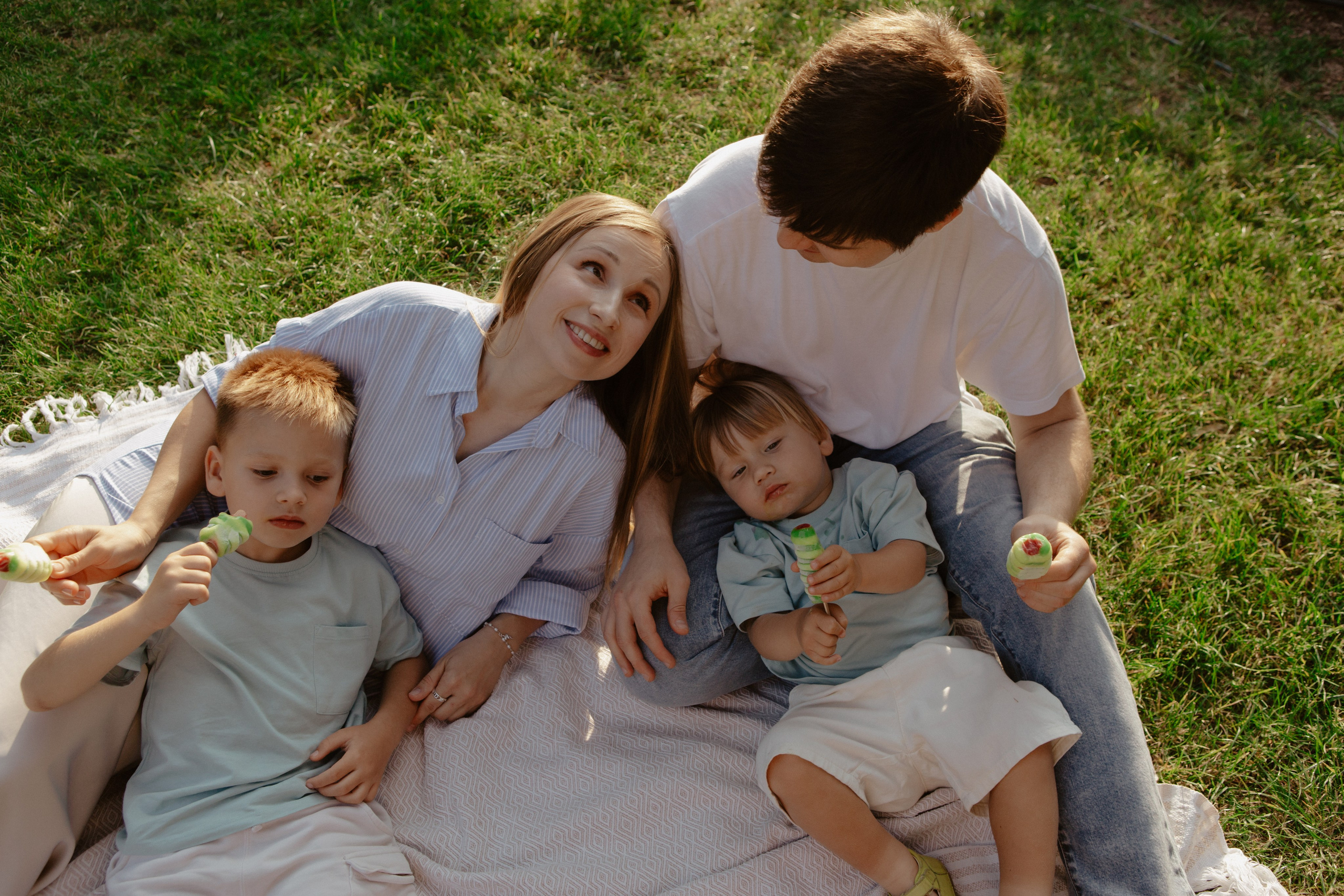 Gulnara, Rail, Ryan, Robert and Rafael. Photographer Lisbon|Portugal Nadiya Kharytonenko