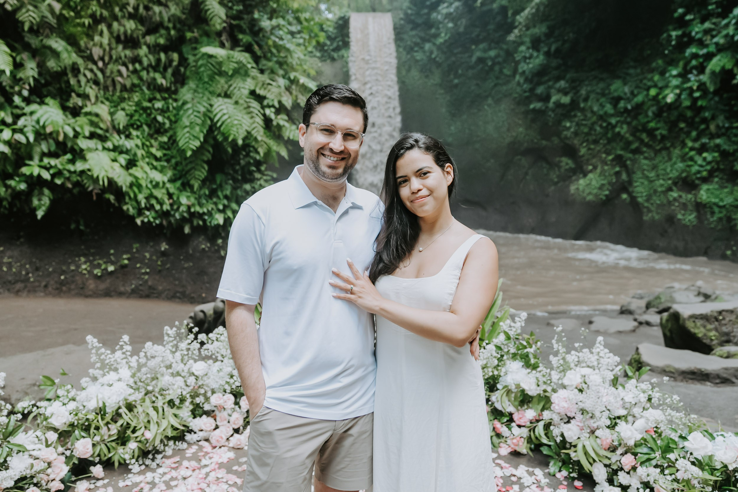Marriage Proposal. Female Photographer in Bali