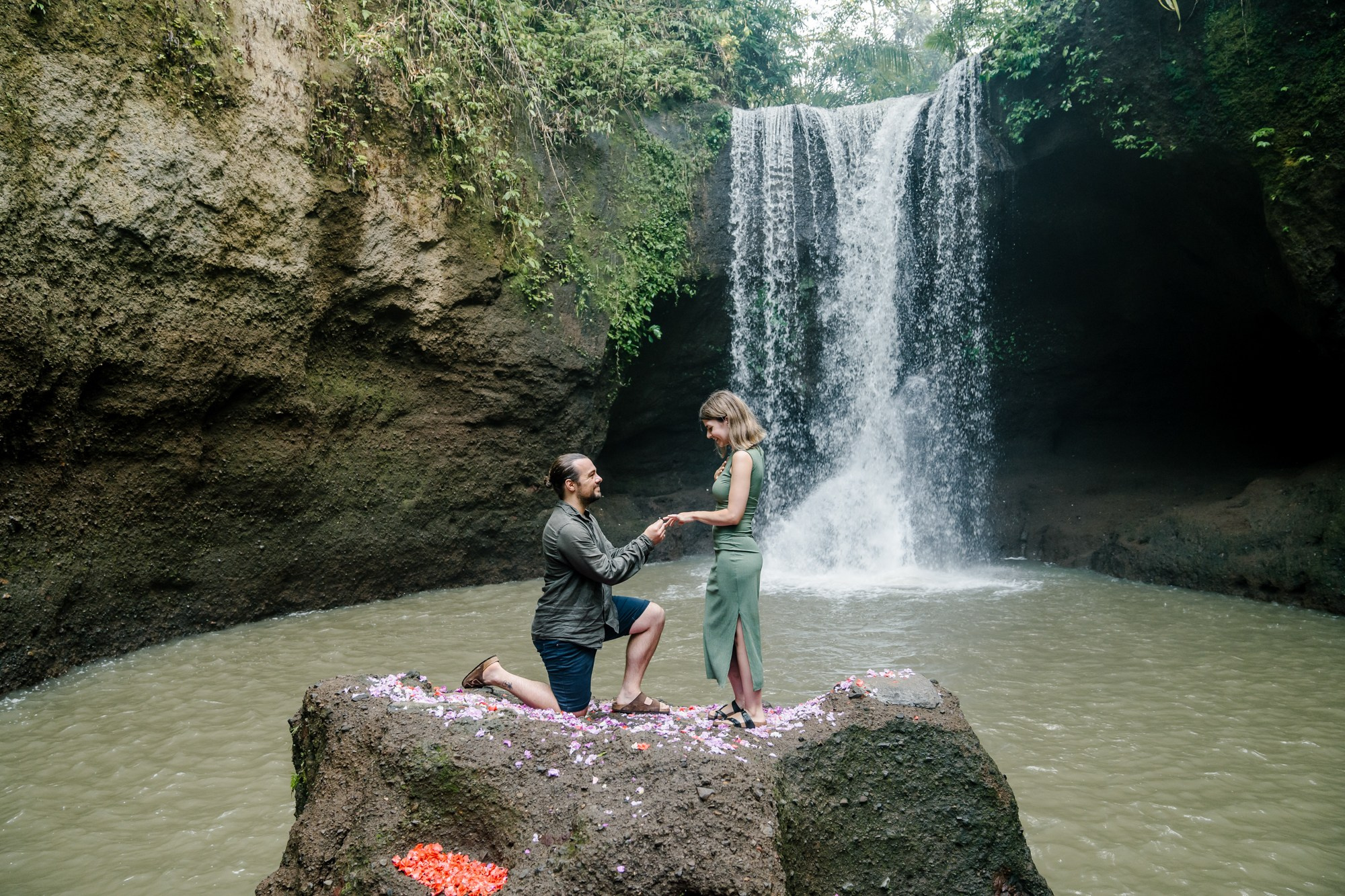 Marriage Proposal in Bali. Female Photographer in Bali