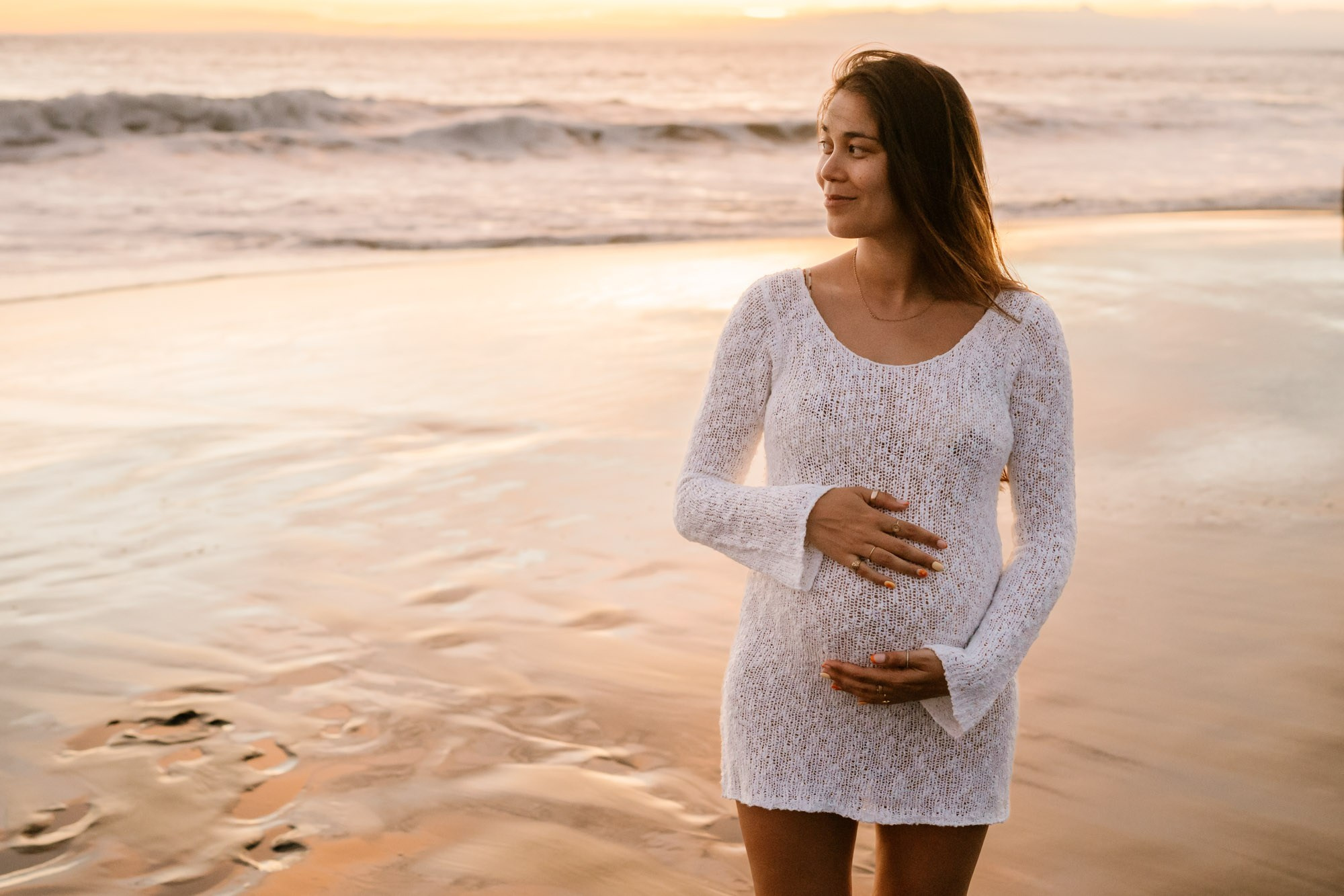 LARISSA & SJUUL MATERNITY. Female Photographer in Bali