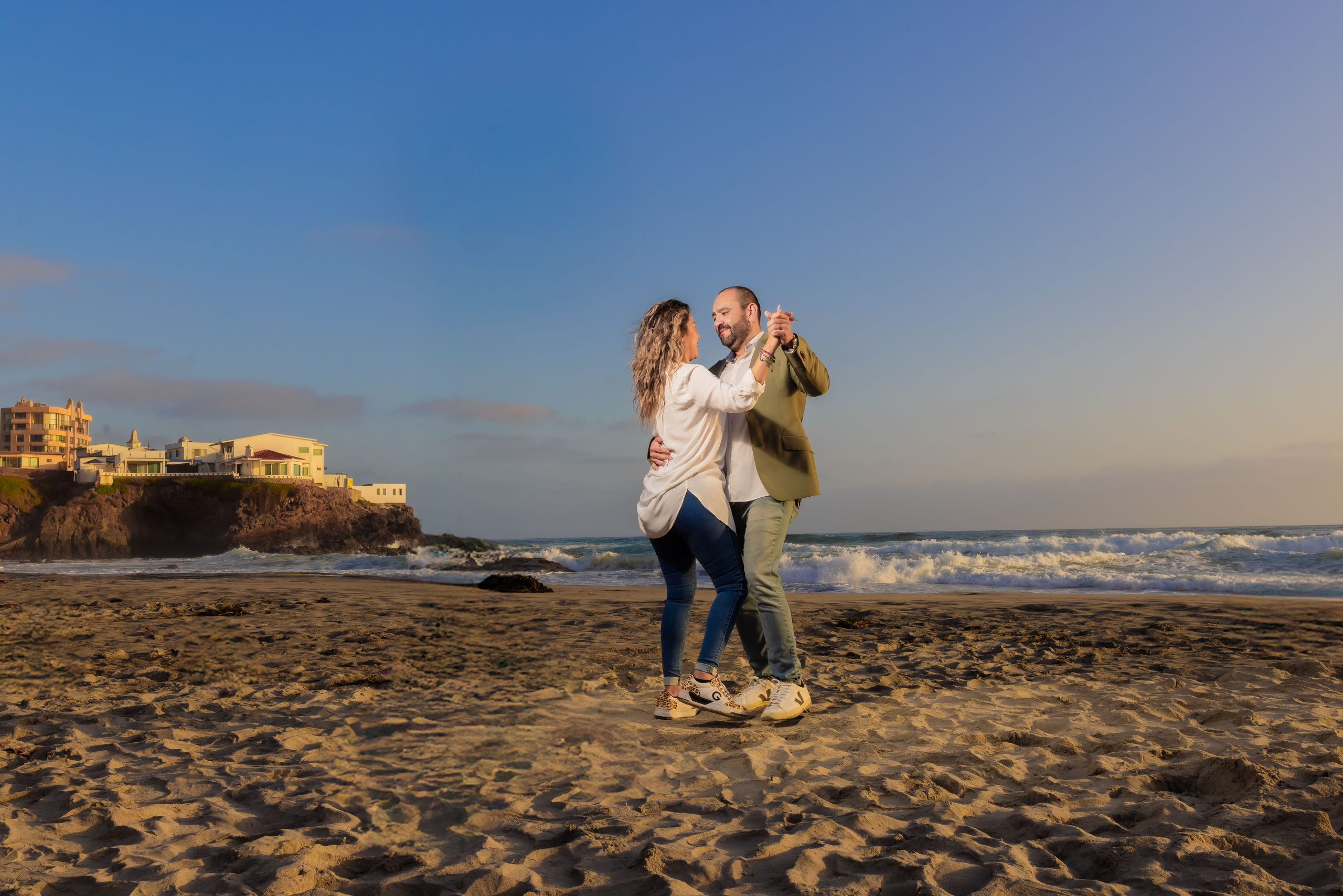 Bennie & Julie (Save the Date). Alex Martínez Fotógrafo | Bodas, retratos y eventos en Tijuana