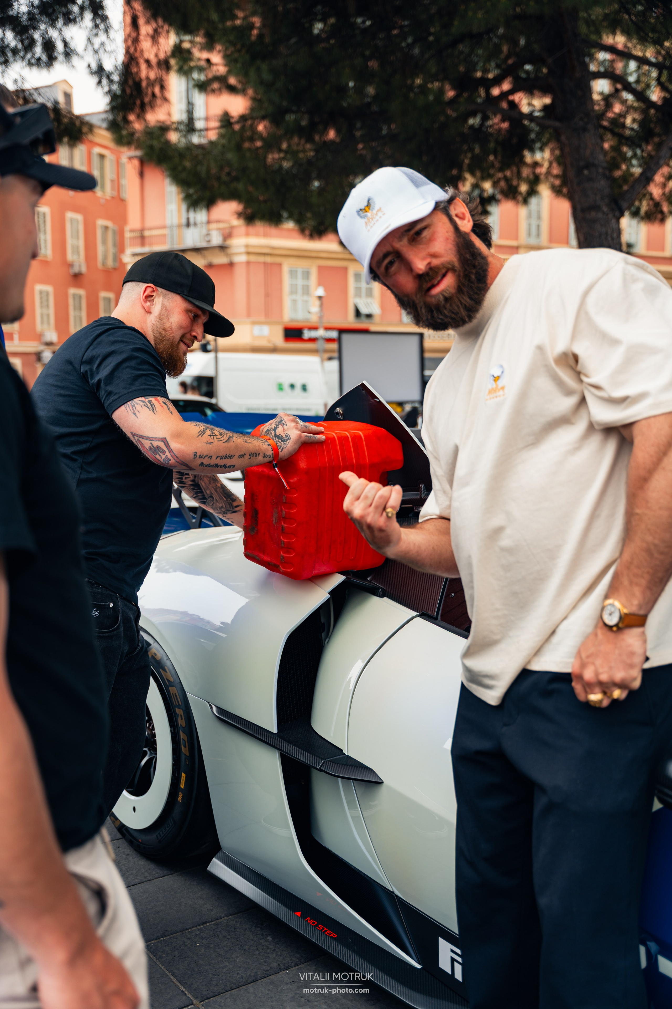 Legends de Nice. Photographe de voitures à Paris — Vitalii Motruk