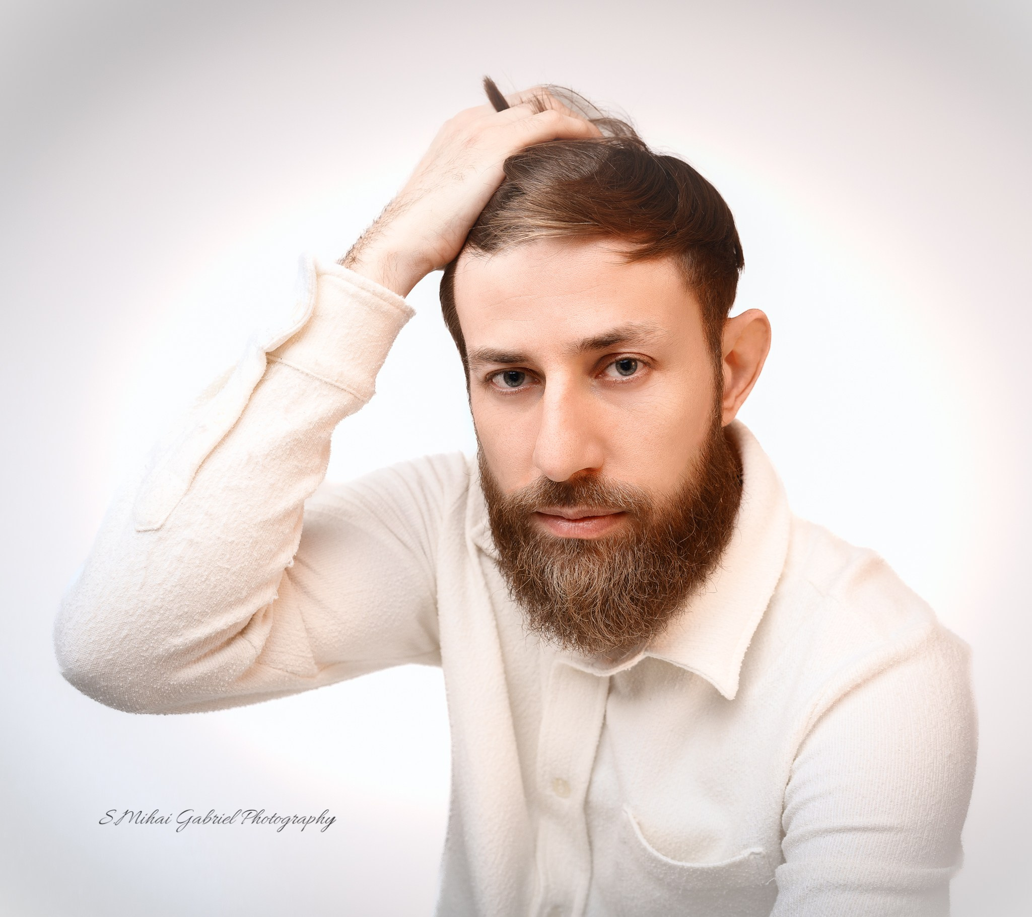 Despre Mine. Foto Studio — Fotograf de evenimente, nunti, botezuri, portrete