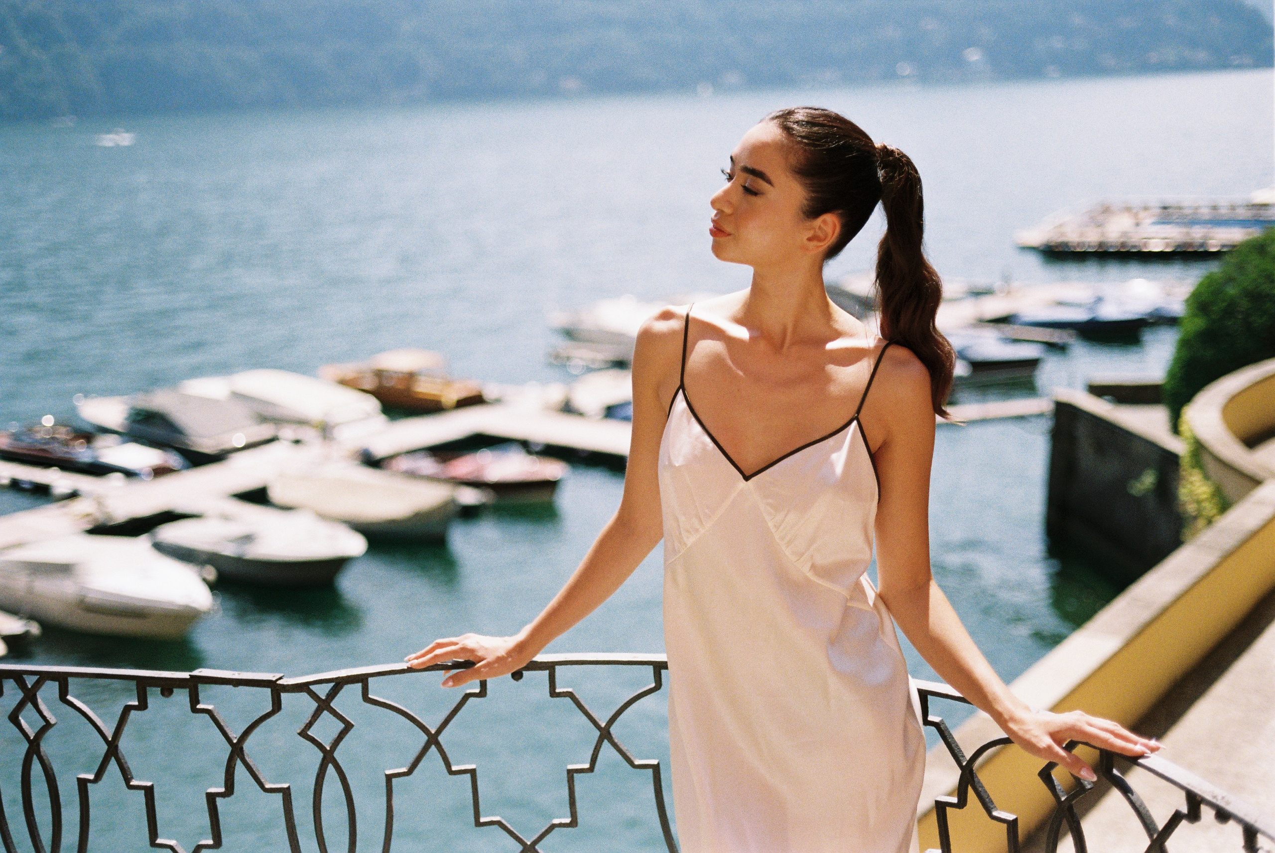 Analog film photos of Como Lake Wedding. Wedding photographer Como Lake, Italy