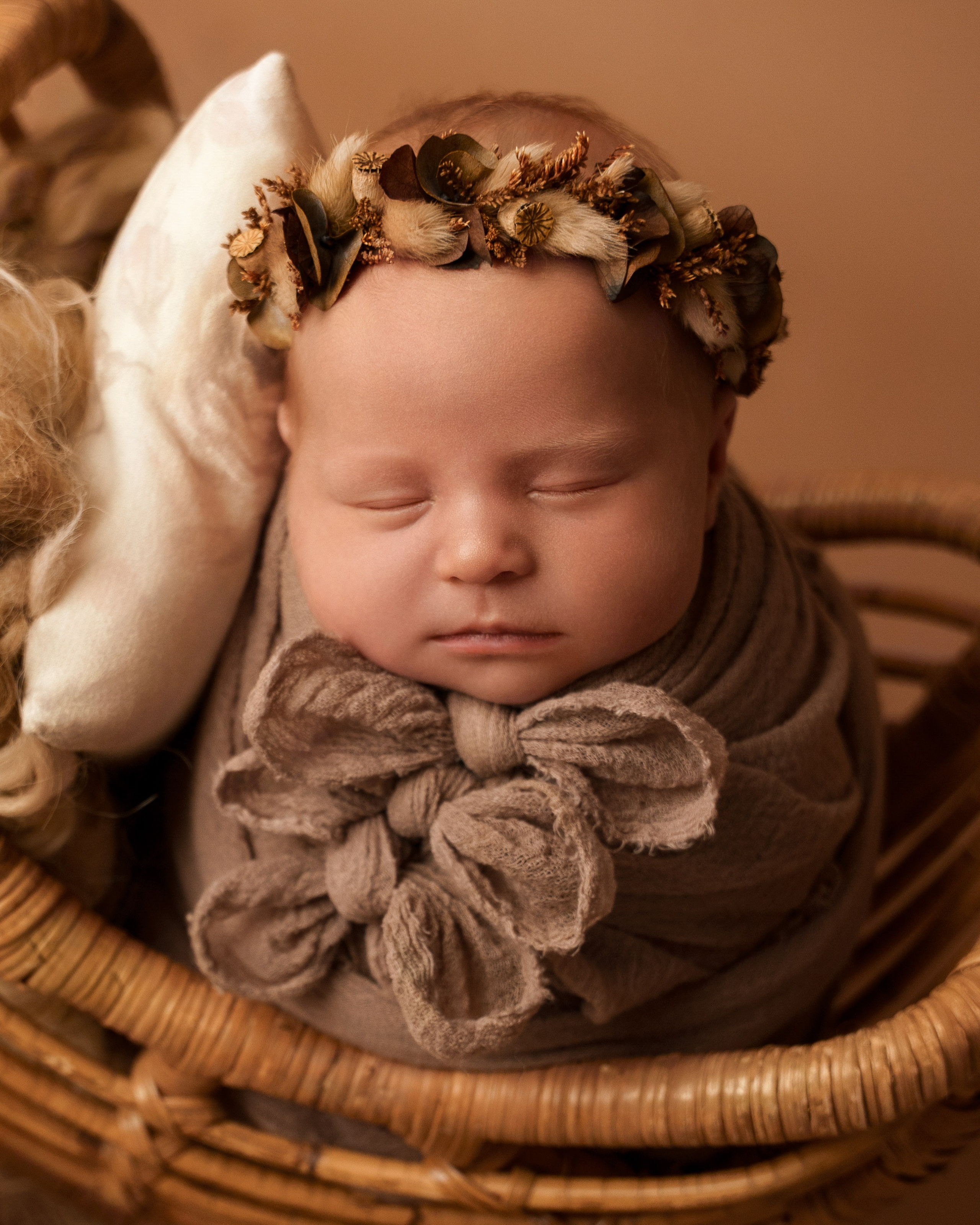 NEWBORN FOTOSHOOTING. Anna, Fotografin aus Wien, Österreich. Ich fotografiere in folgenden Genres: Babybauch-, Familien-, Mode- und Weihnachtsfotografie