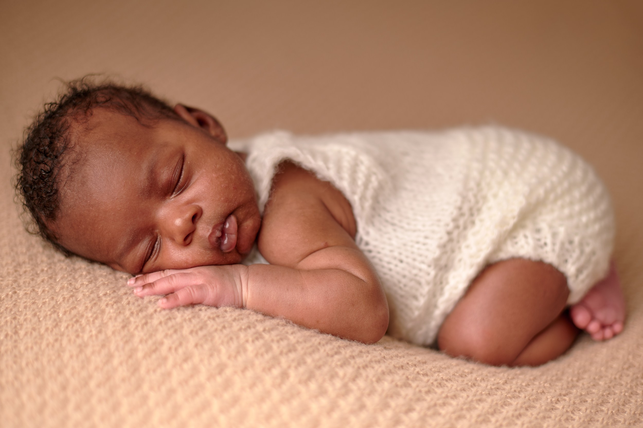 Newborn Photography by Irene Chaikeen | Essex & London Areas. Irene Chaikeen | Maternity and newborn photoshoot in Essex/London