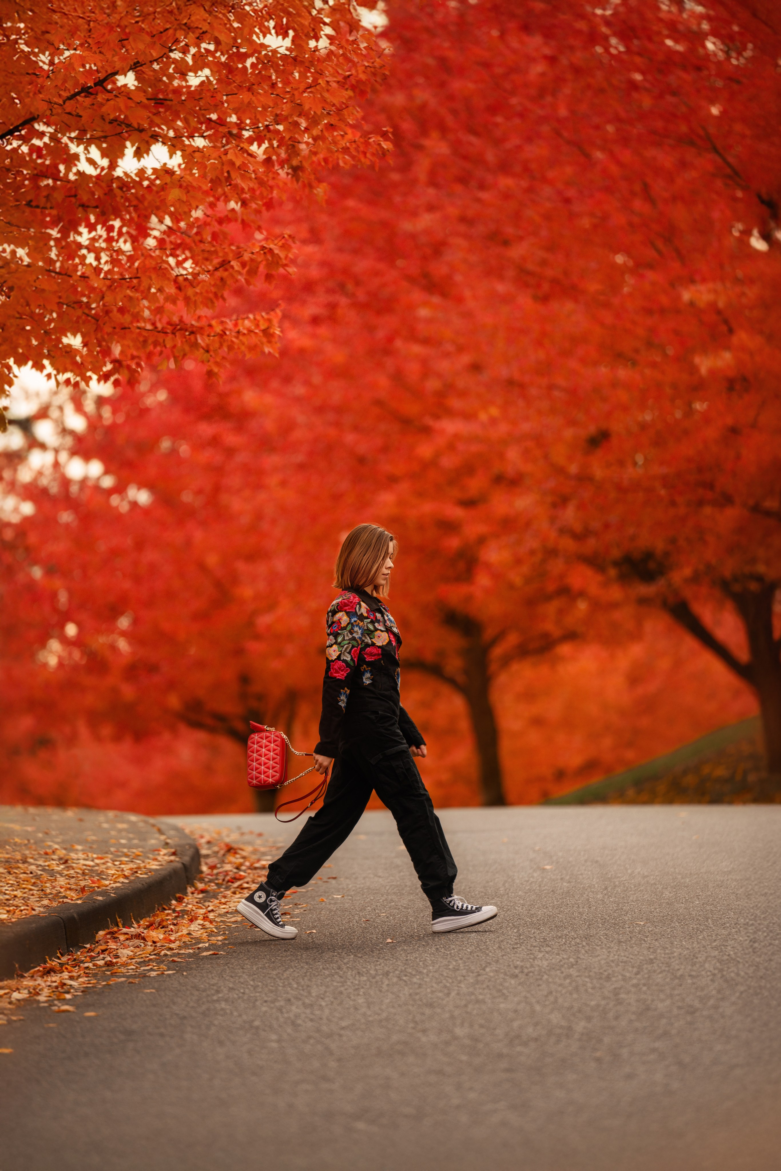 Red autumn. Wedding & portrait photography in the Seattle Area. Helen Michelle photographer