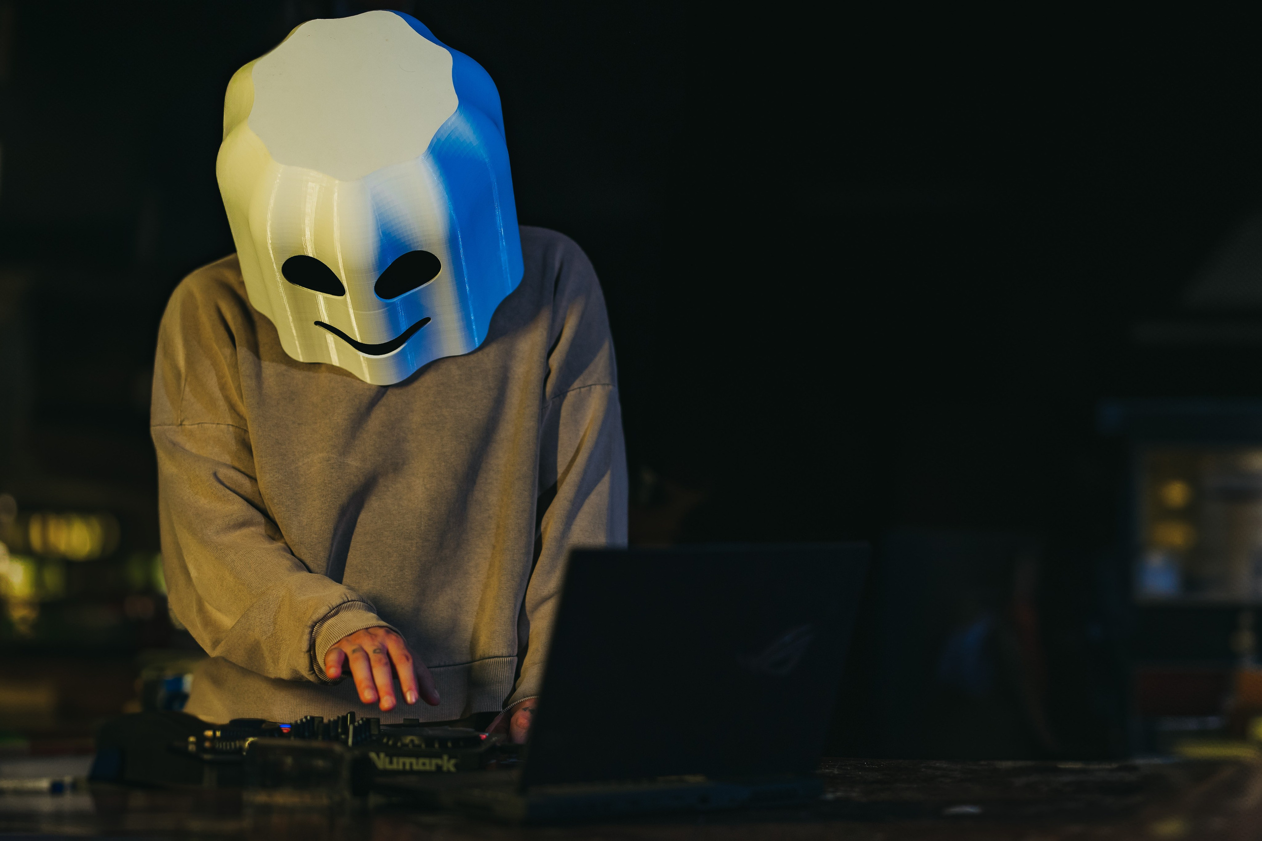 Fantomel. Ionut Brehuescu — Fotograf