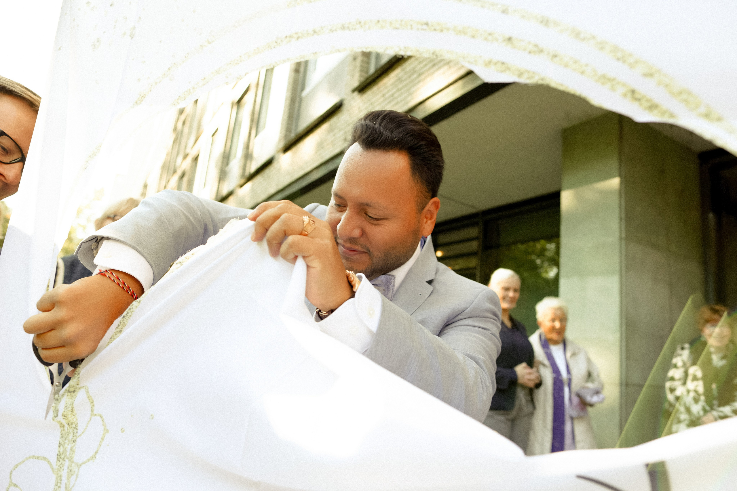 Traumhochzeit im Bobby Reich | Moderne Liebe am Hamburger Alsterufer. Hochzeitsfotograf und Hochzeitsvideograf aus Hamburg | Roka21Film