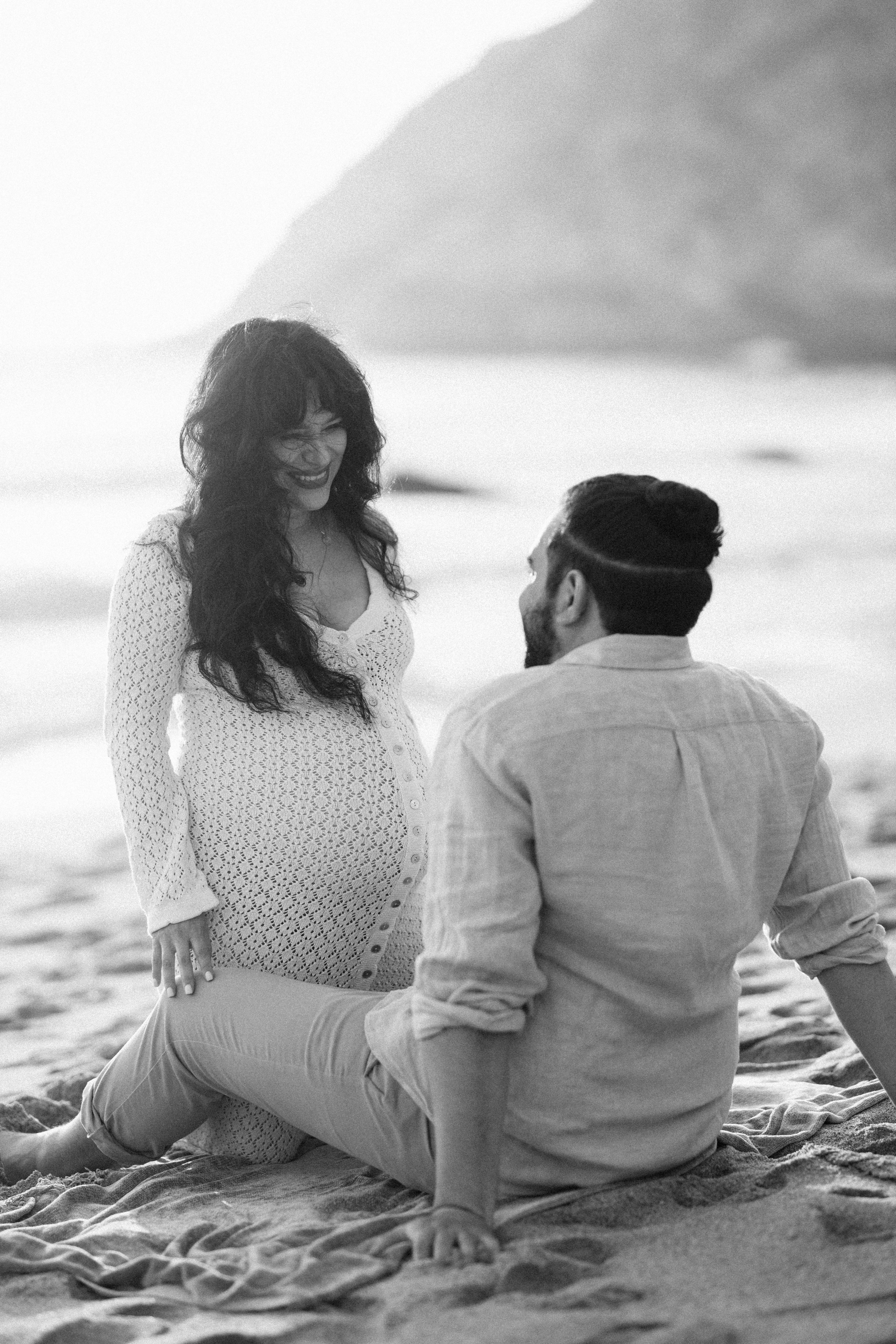 Gray Whale Cove State Beach Maternity Photo Session. Maternity, newborn photographer in the Bay Area|Iryna Rakivnenko