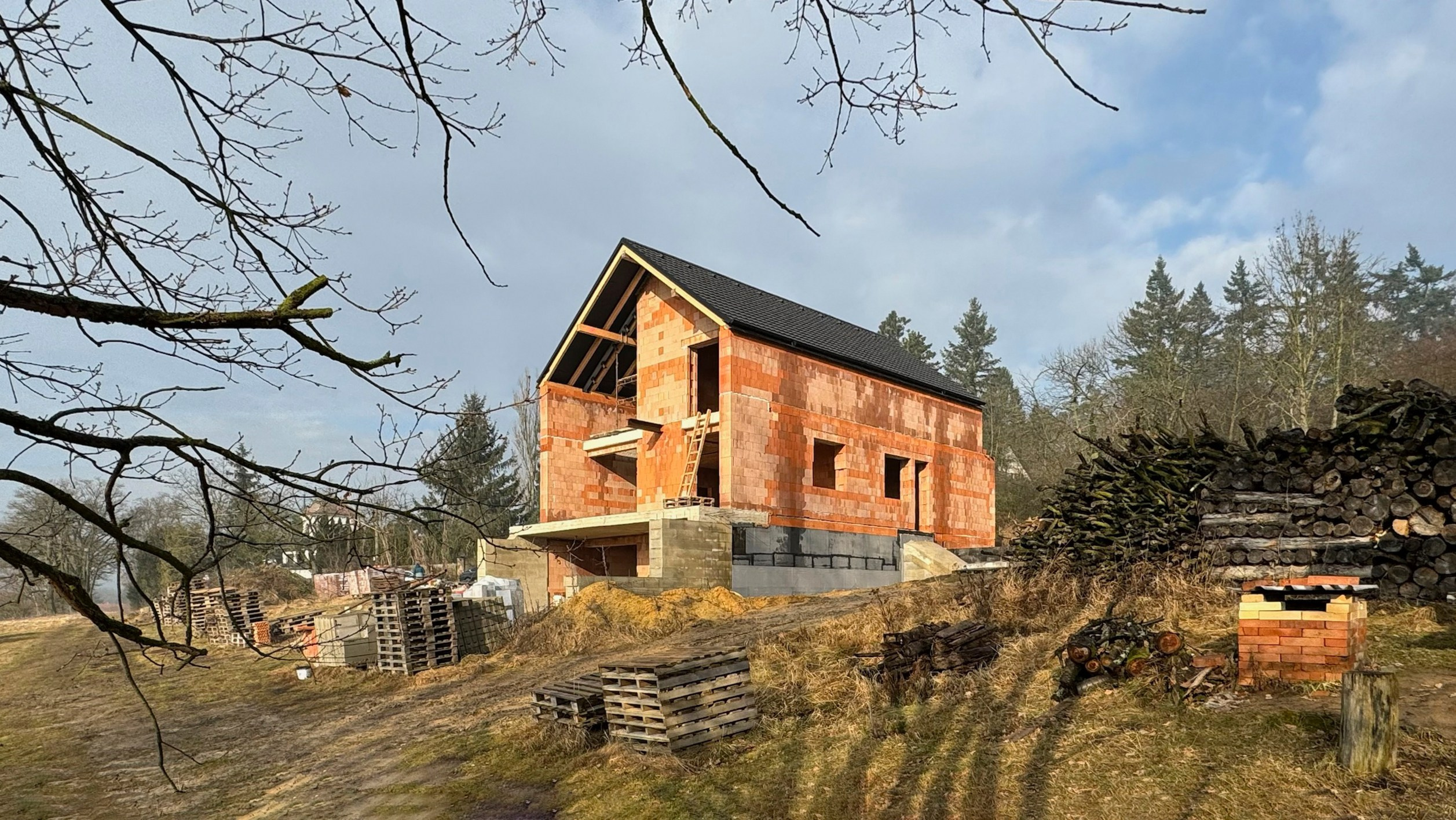 Architekt Praha - Navrhujeme luxusní domy. Špičková moderní architektura. architektonické studio Praha. Architekti rodinných domů | Architektonické studio Praha. Zahradní architekt. Bytový Architekt a Návrhy interiérů. Architekt rodinných domů. Luxury villa. Nejlepší Vily. Luxury vila.