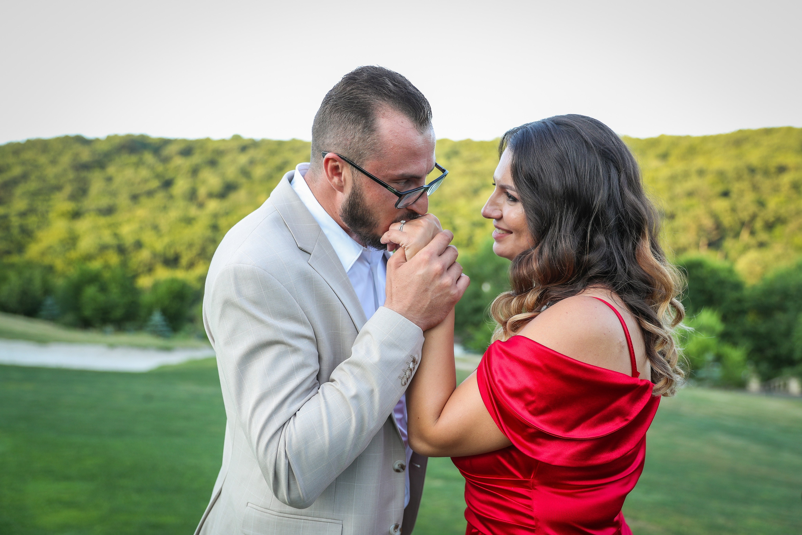 Nunta Anastasiei și a lui Ionuț de la SunGarden Cluj-Napoca a fost o “nunta de vis”. Rares Bucur is a professional wedding photographer based in Cluj-Napoca, Romania, specializing in wedding photography