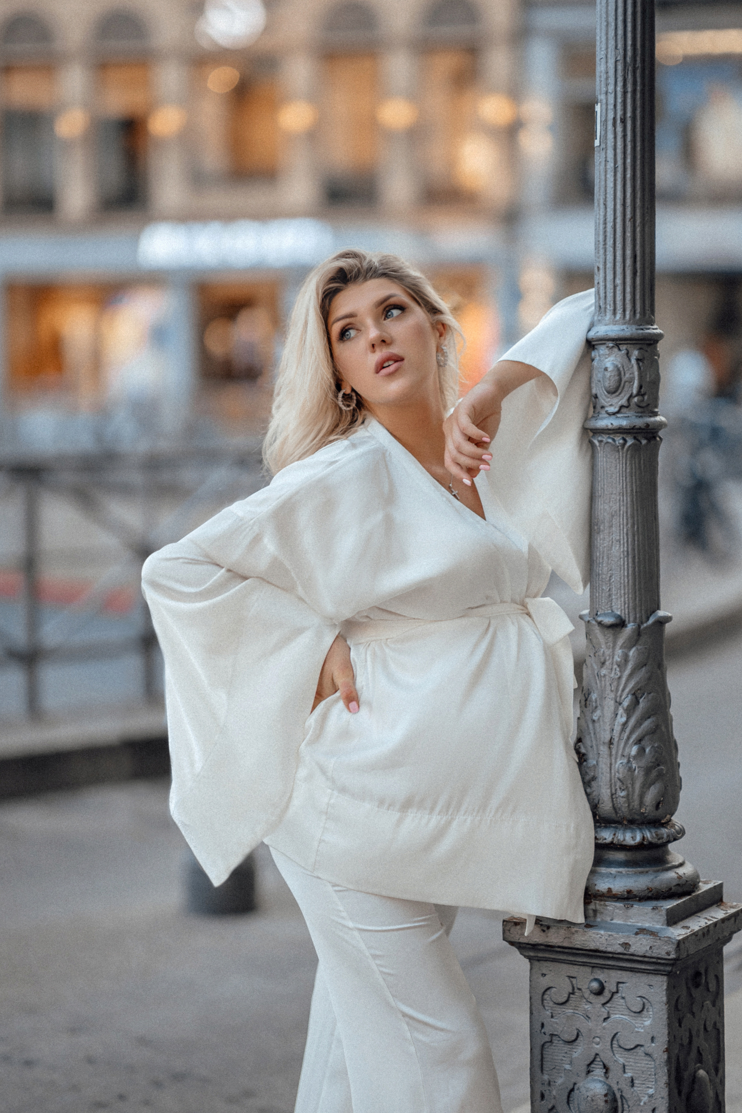 Pregnancy street style. Family photograph in Munich Anastasia Vorobtsova
