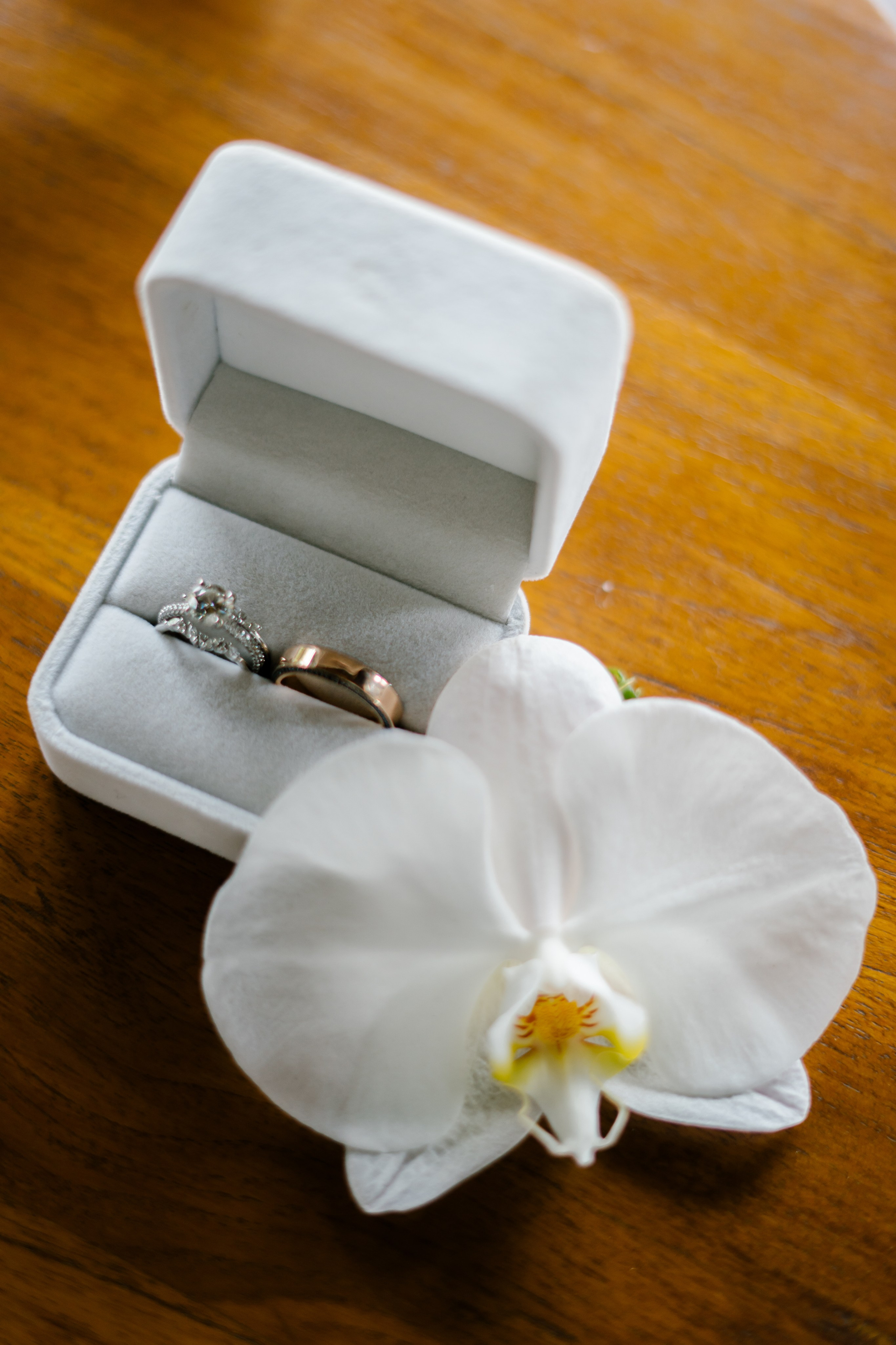 Jamie & Jordan. Female Photographer in Bali