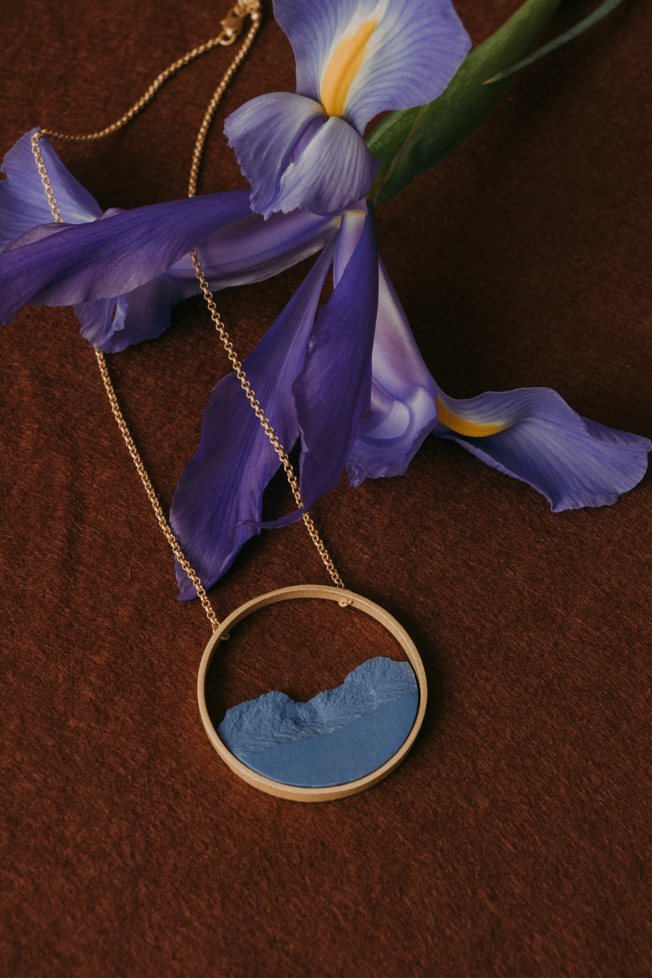 Joyería Lifestyle Barcelona: Fotografía de Marca DSNU. Creador de contenido visual en Barcelona | Dima Kit