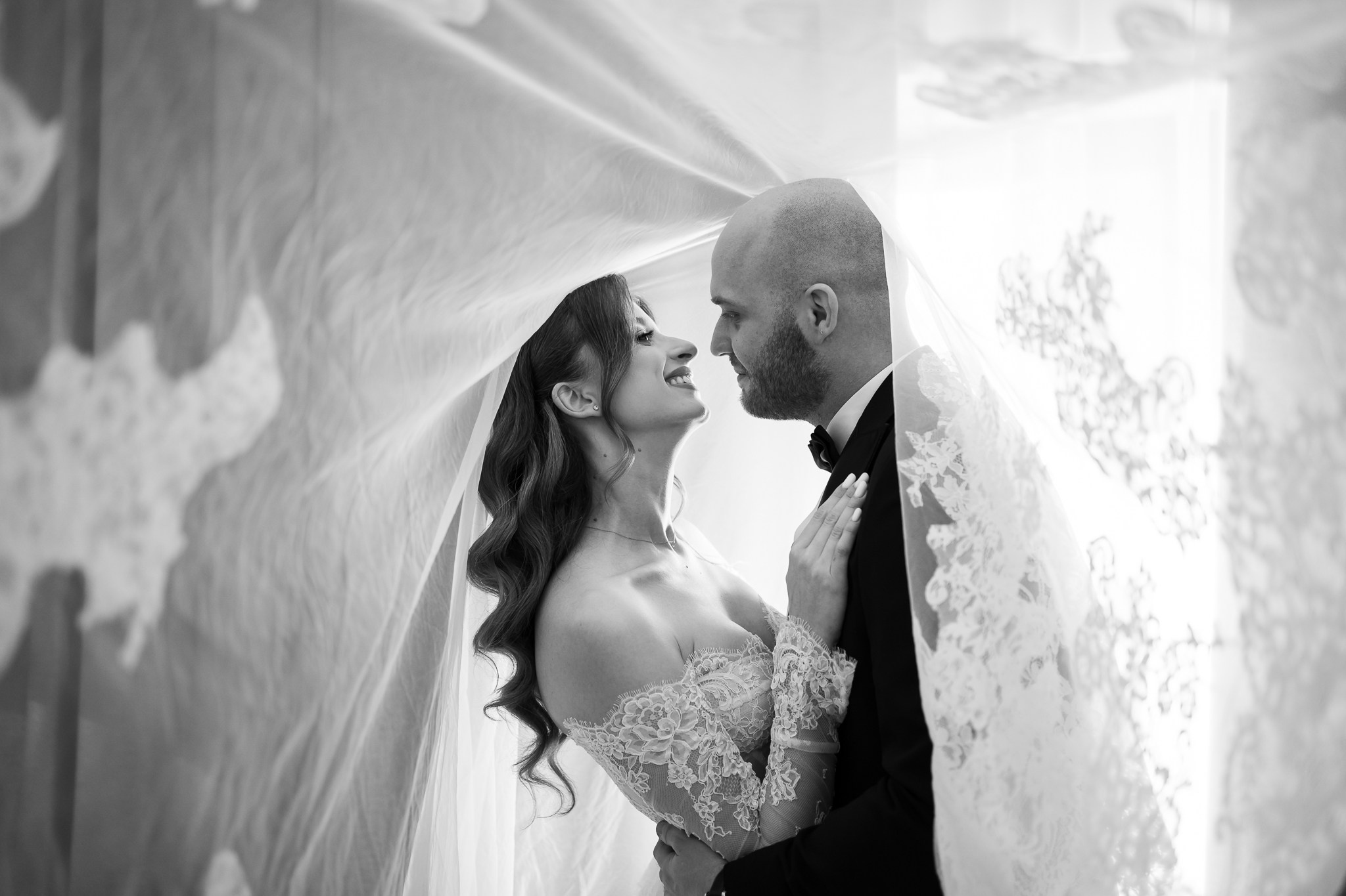 Elena & Mihai. Wedding photographer specialmoments