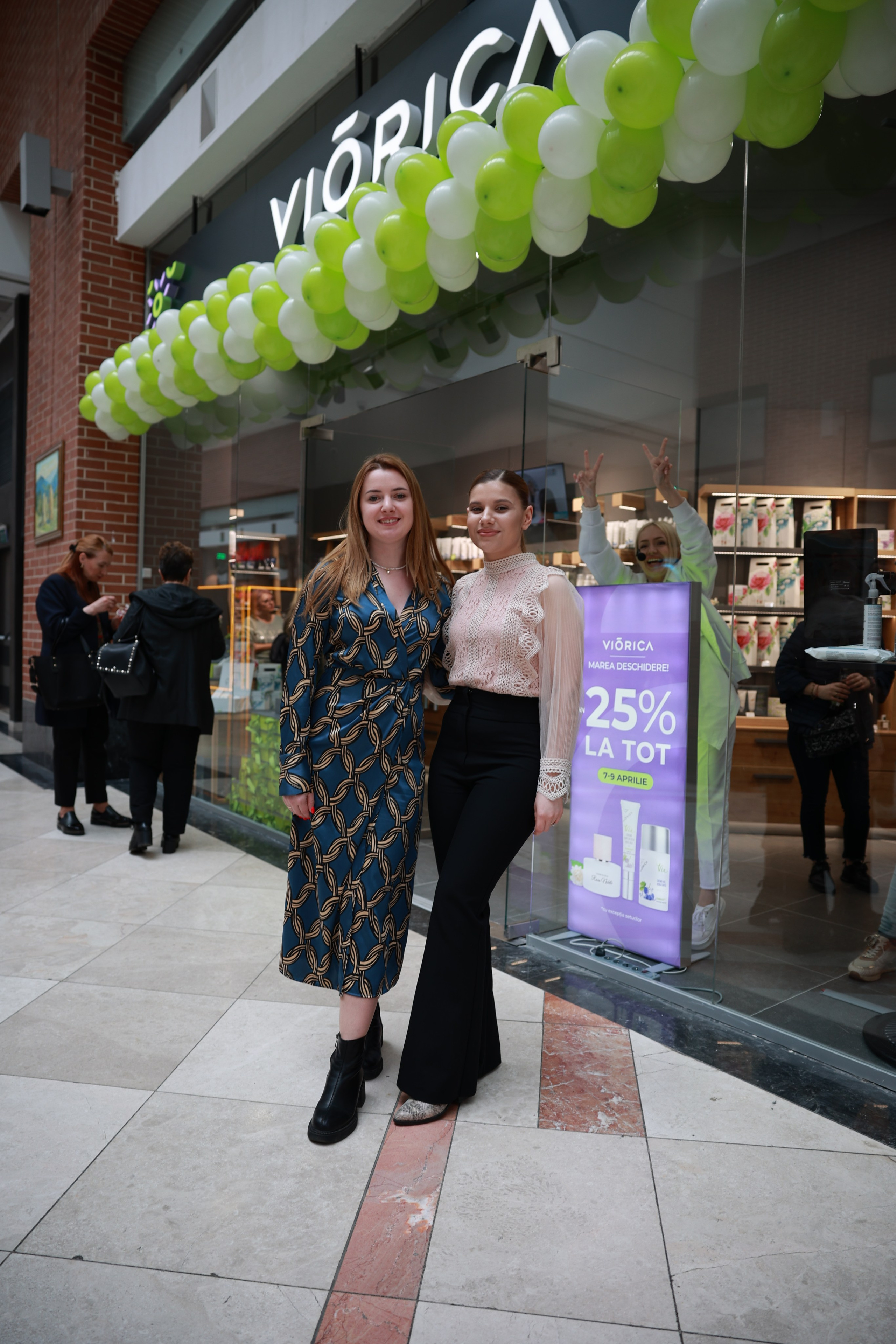 Fotografii deschidere magazin Viorica. MDimaFotoStudio. Fotograf de nuntă, evenimente private și de familie