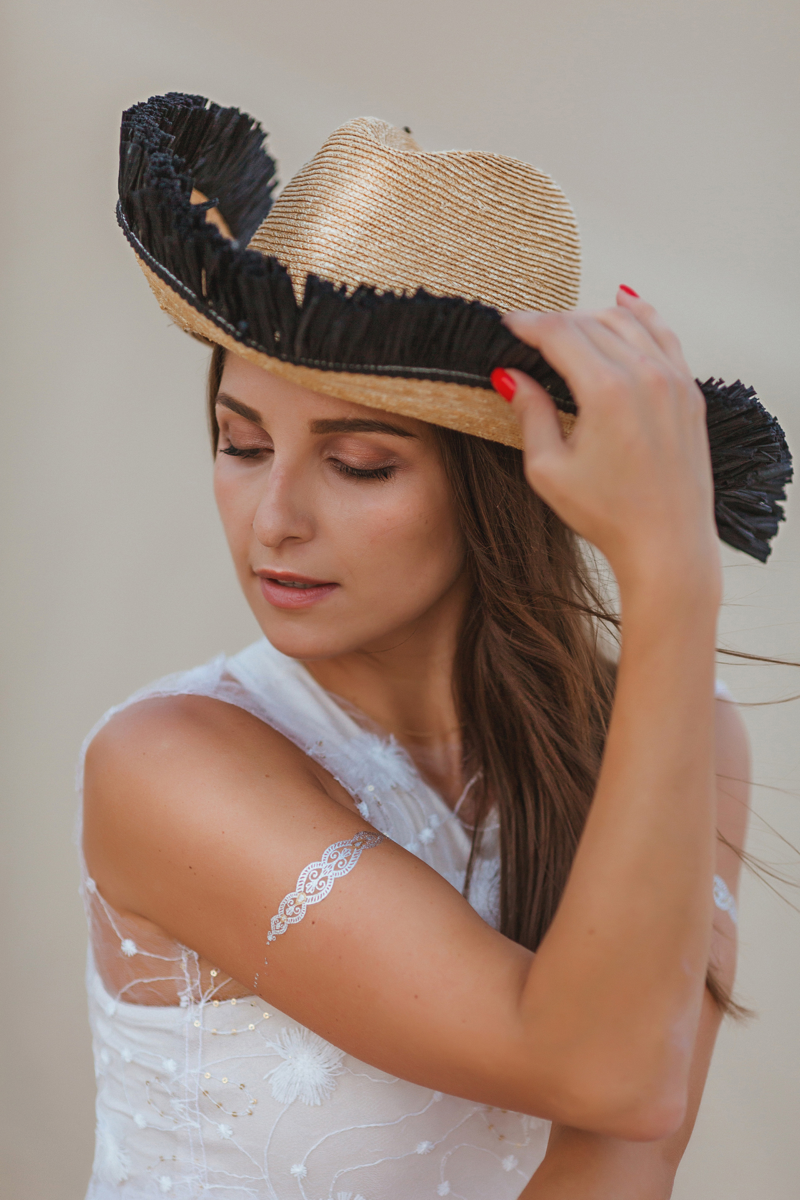 Alisa in Desertland. Портретний та весільний фотограф Надія Онода