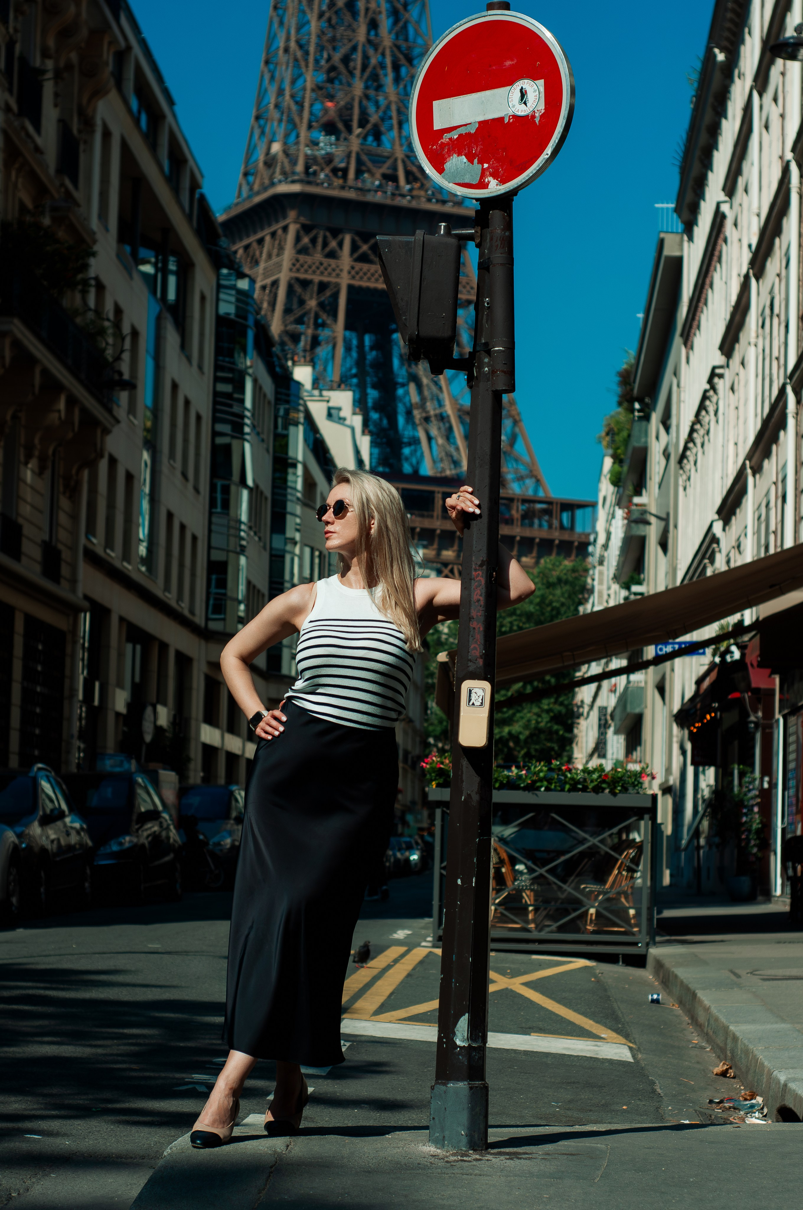 Летняя фотосессия у Эйфелевой башни. Фотограф в Париже Полина Осипова